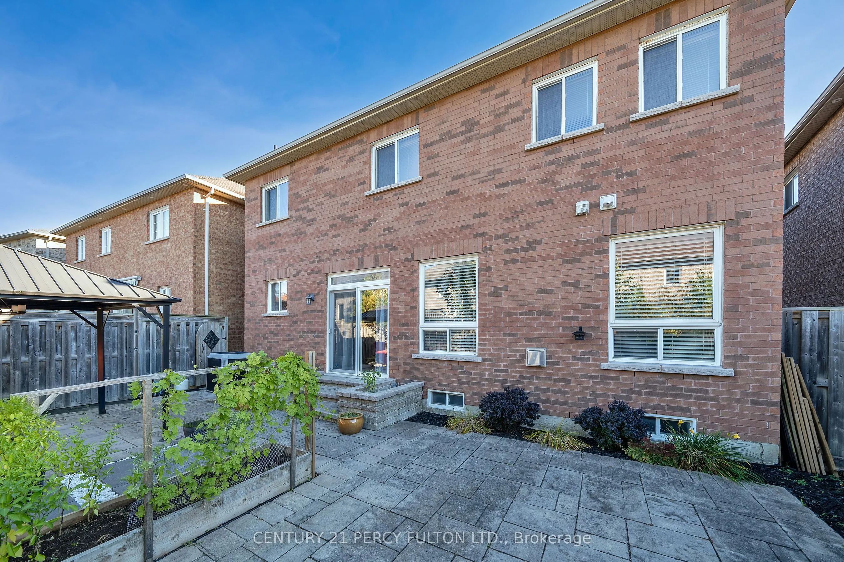 24 Cragg Crescent