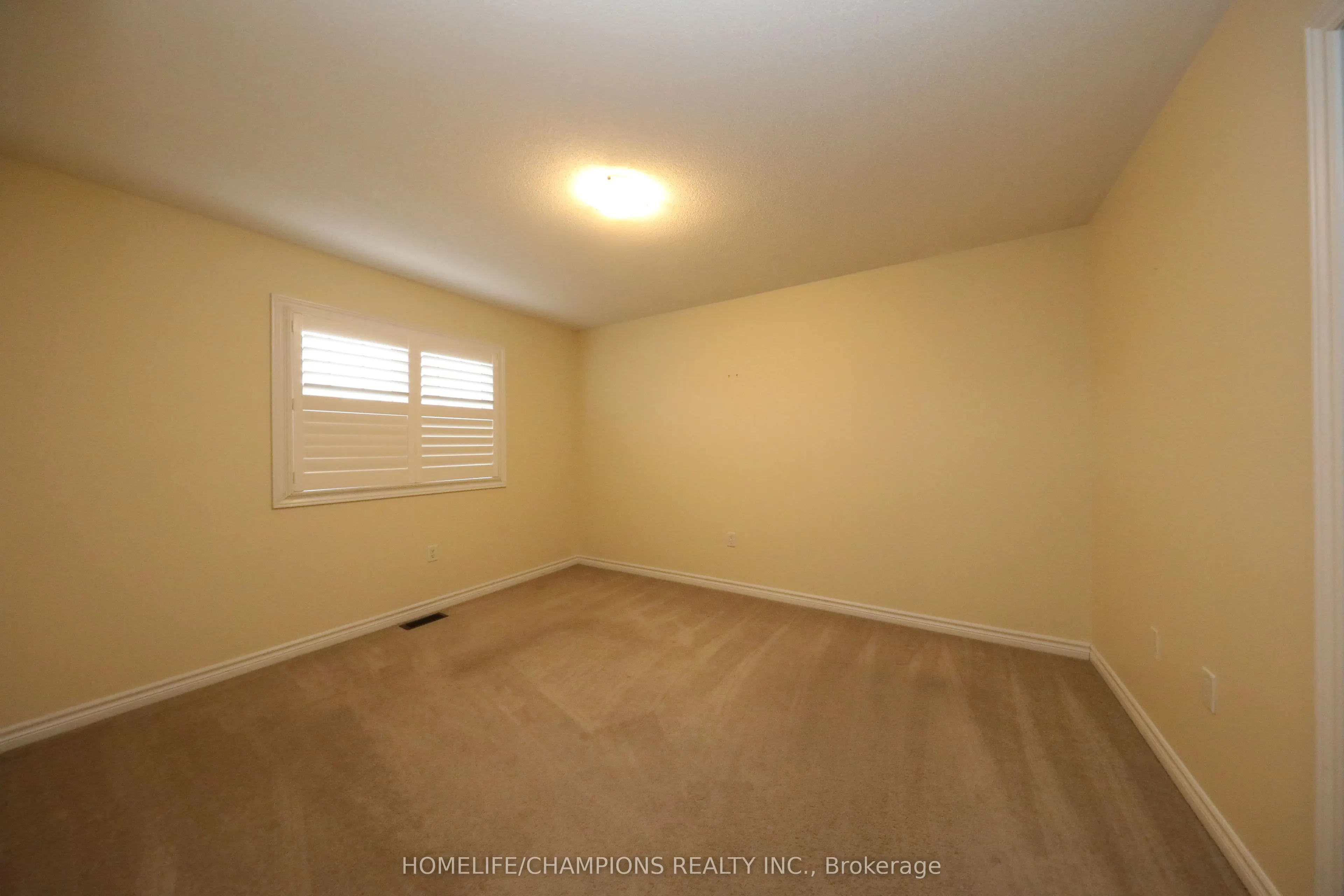 211 Northglen Boulevard