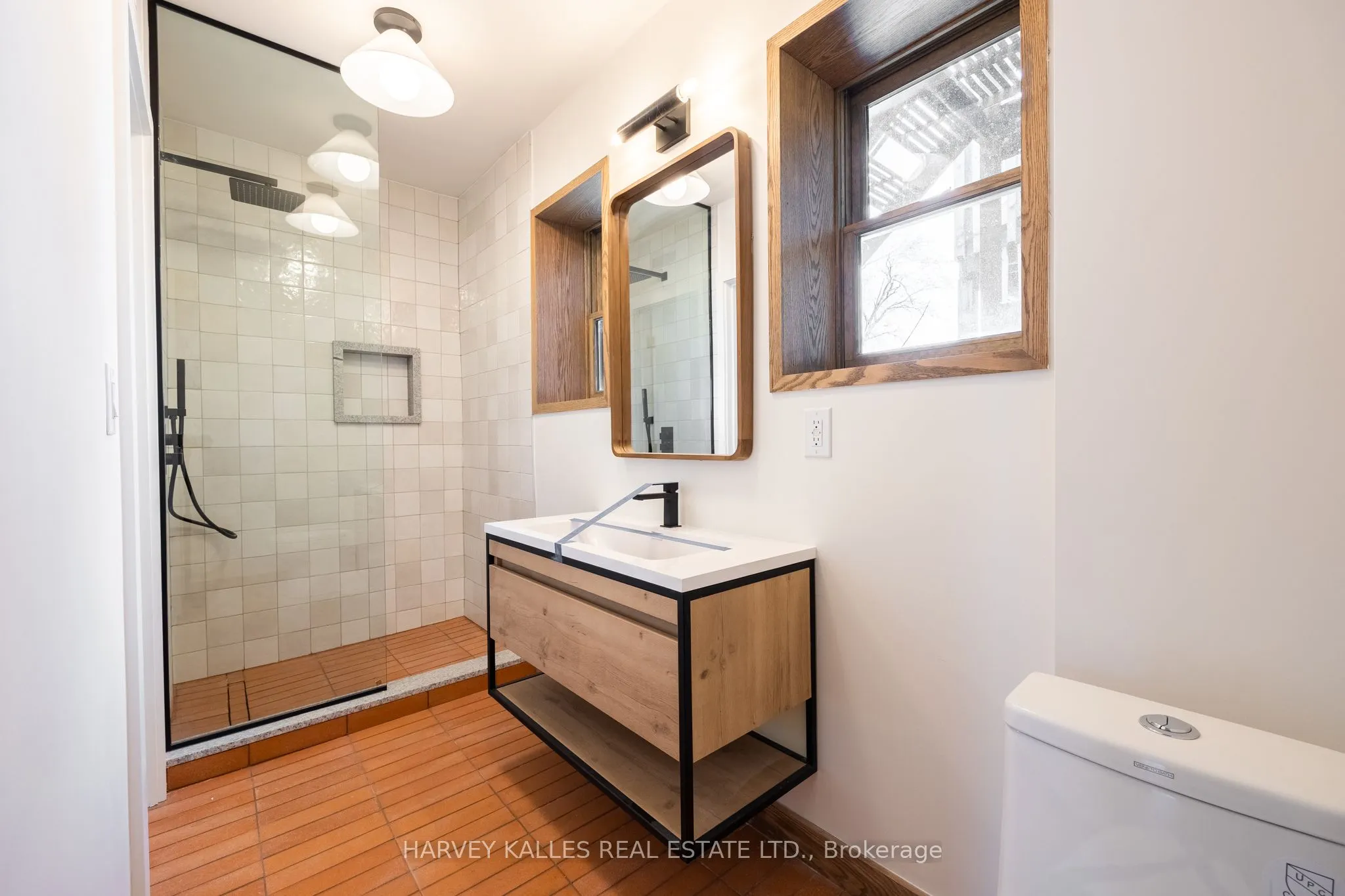 663 Greenwood Avenue #2