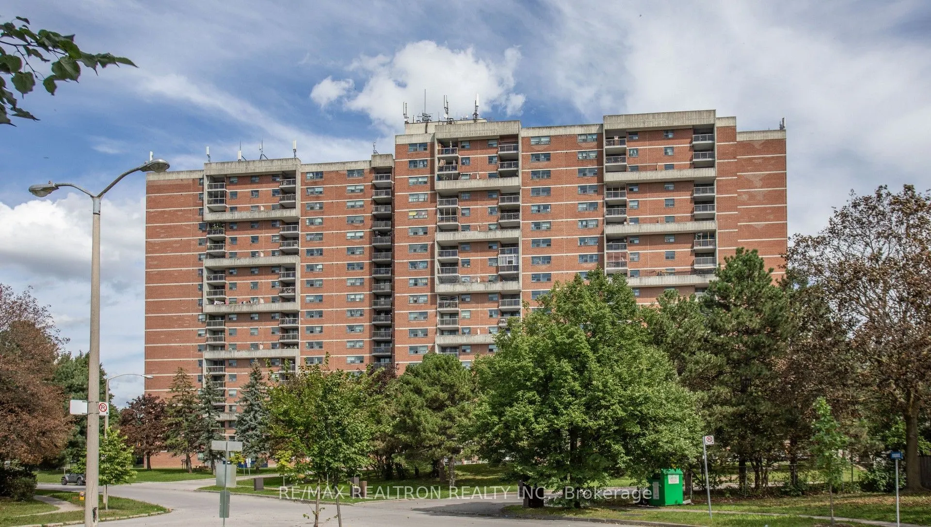 100 Wingarden Court #516