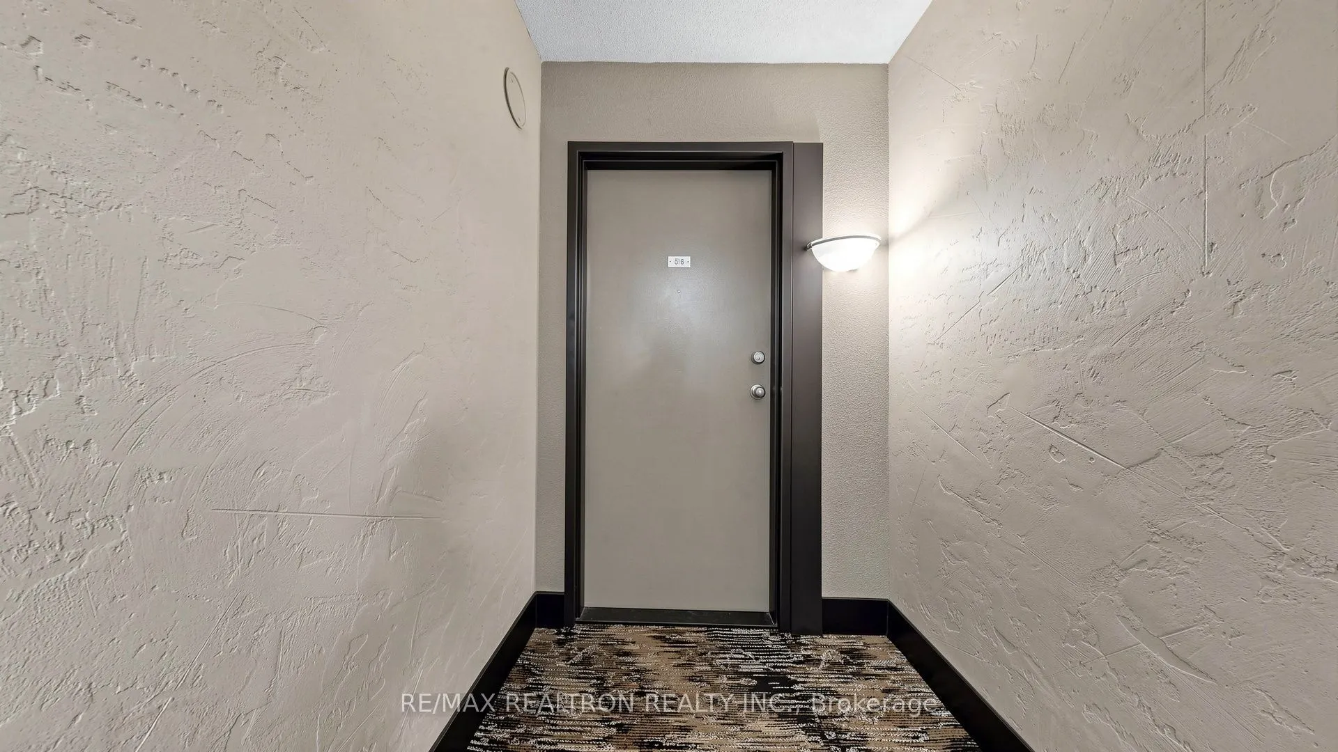 100 Wingarden Court #516