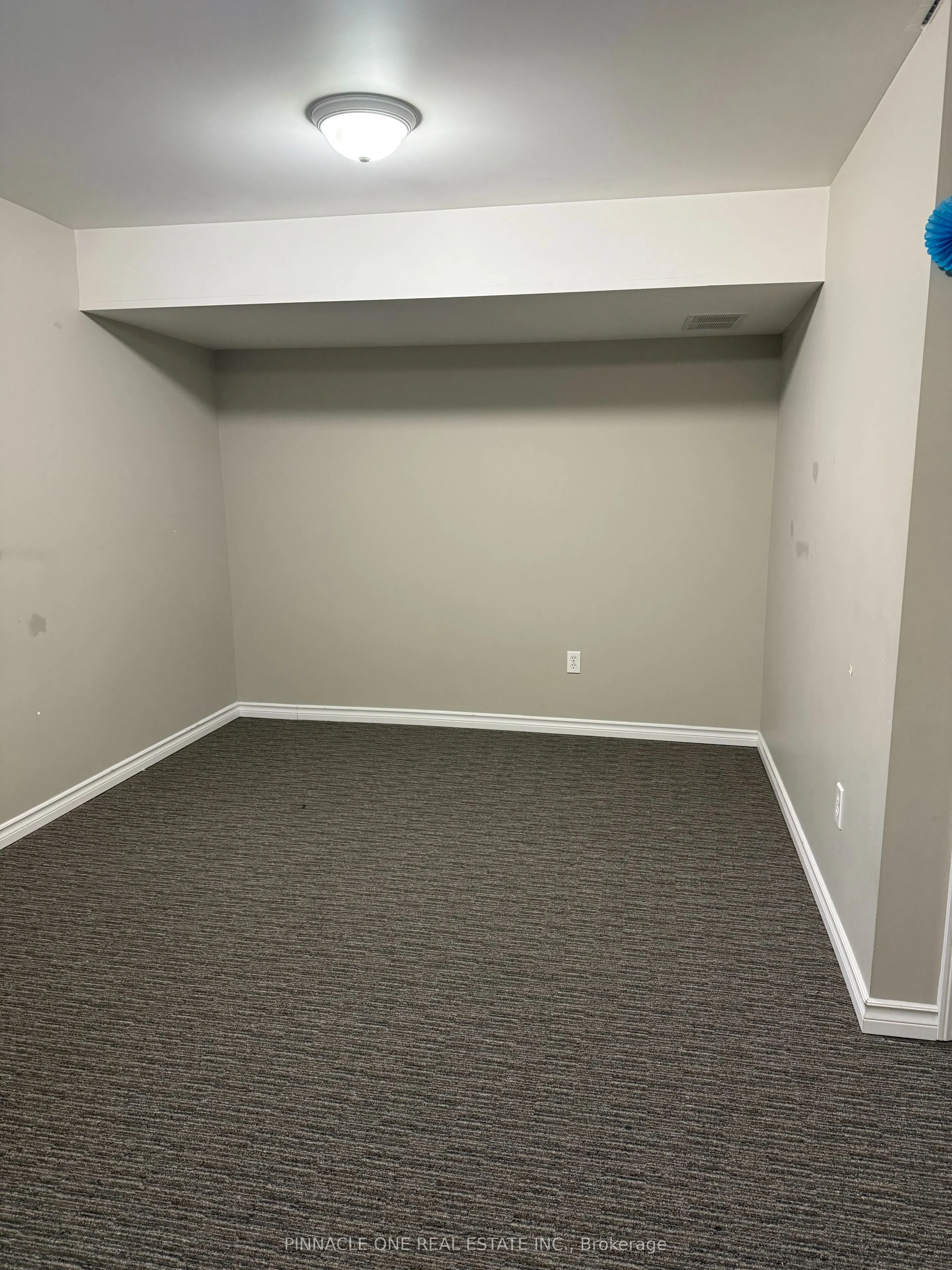 34 Markham Trail