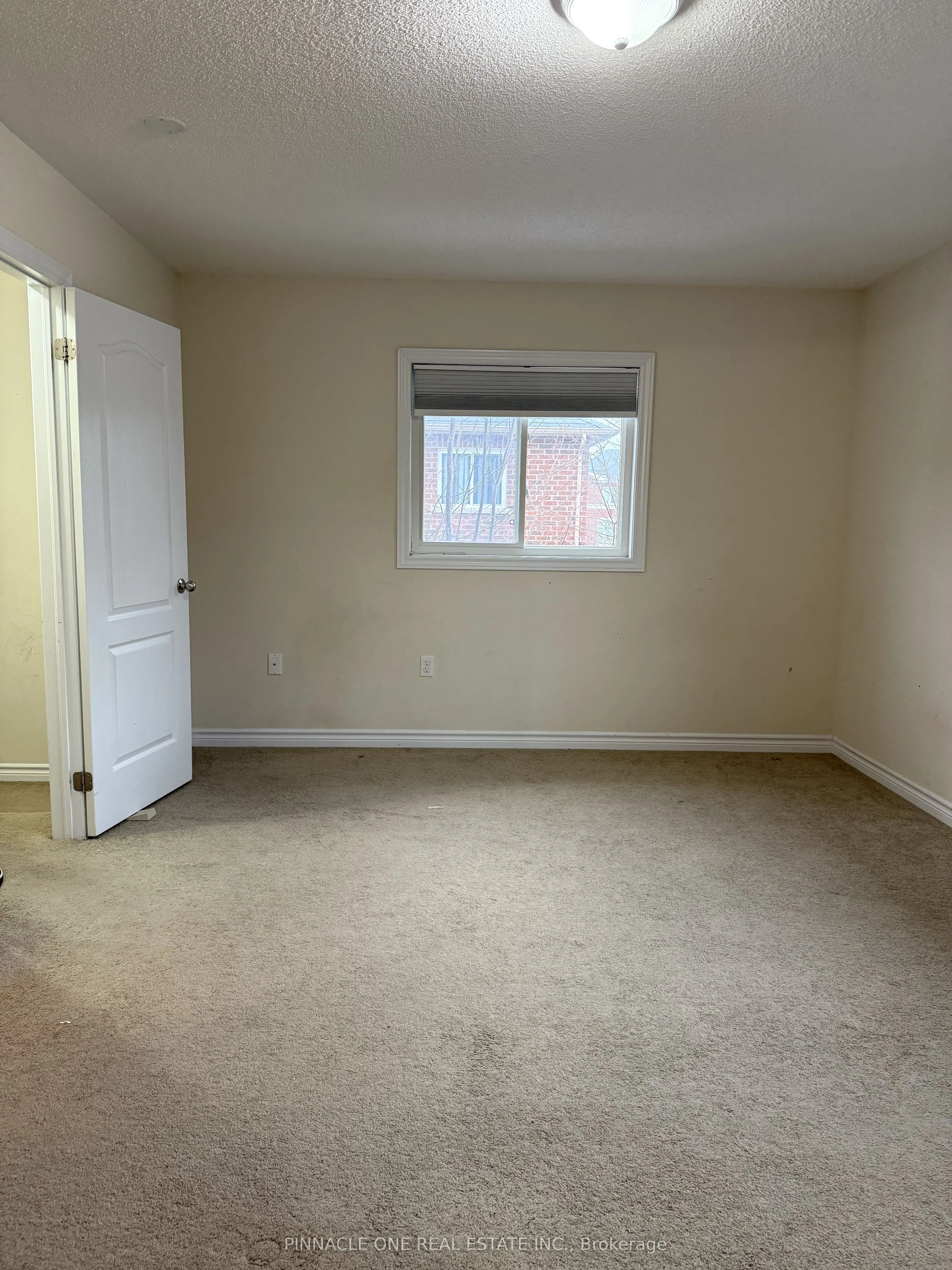 34 Markham Trail