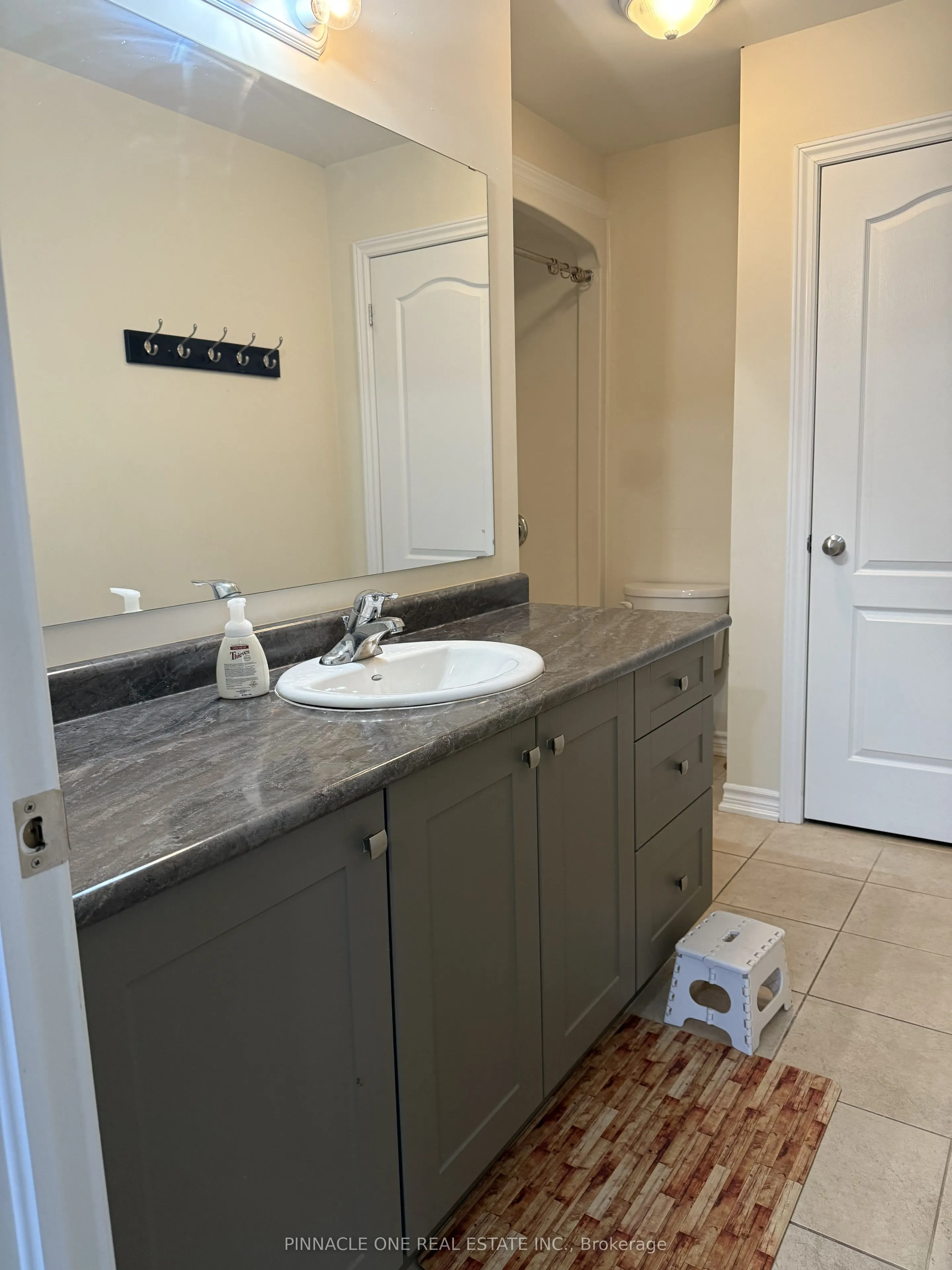 34 Markham Trail