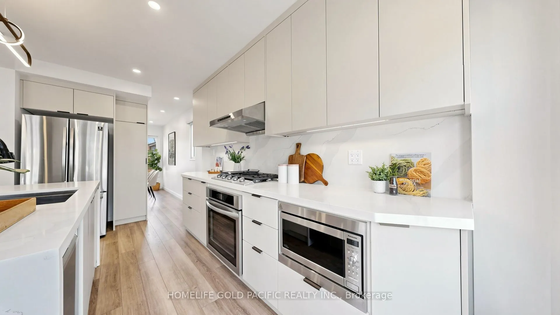 60 Elmfield Crescent