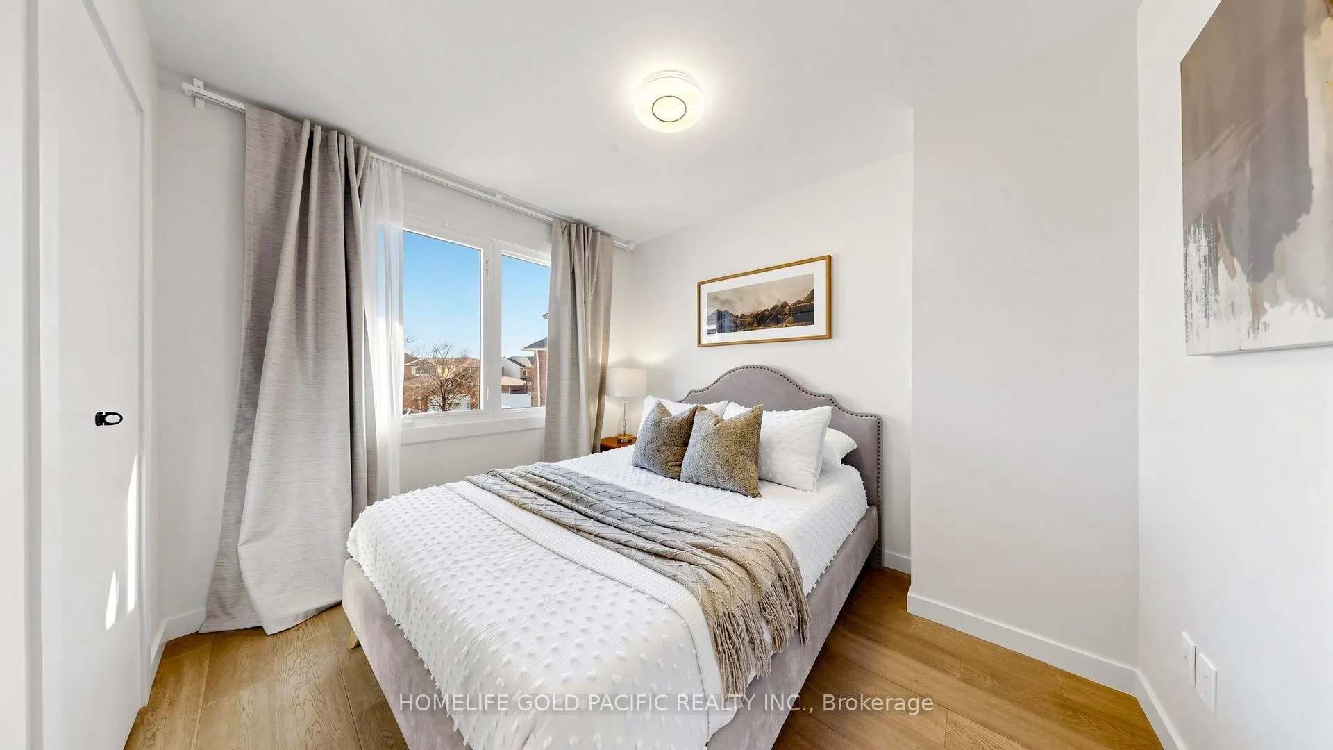 60 Elmfield Crescent