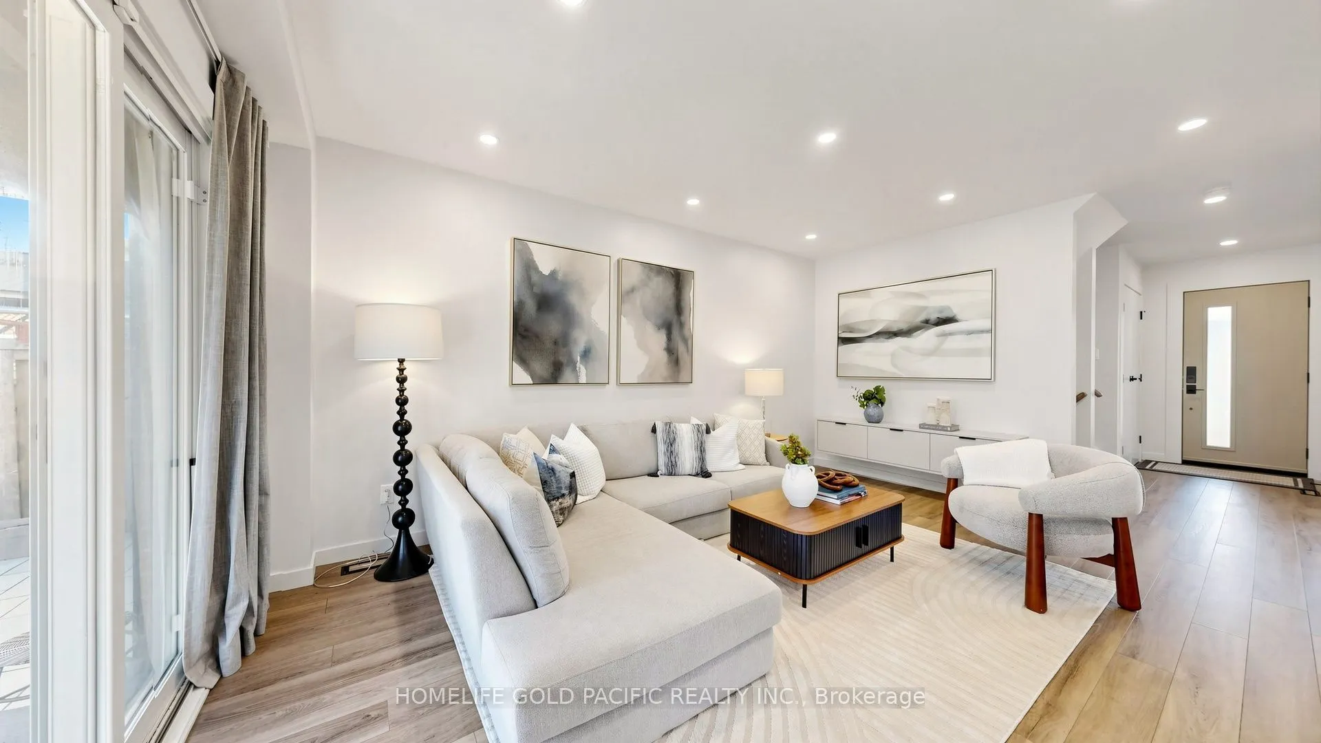 60 Elmfield Crescent