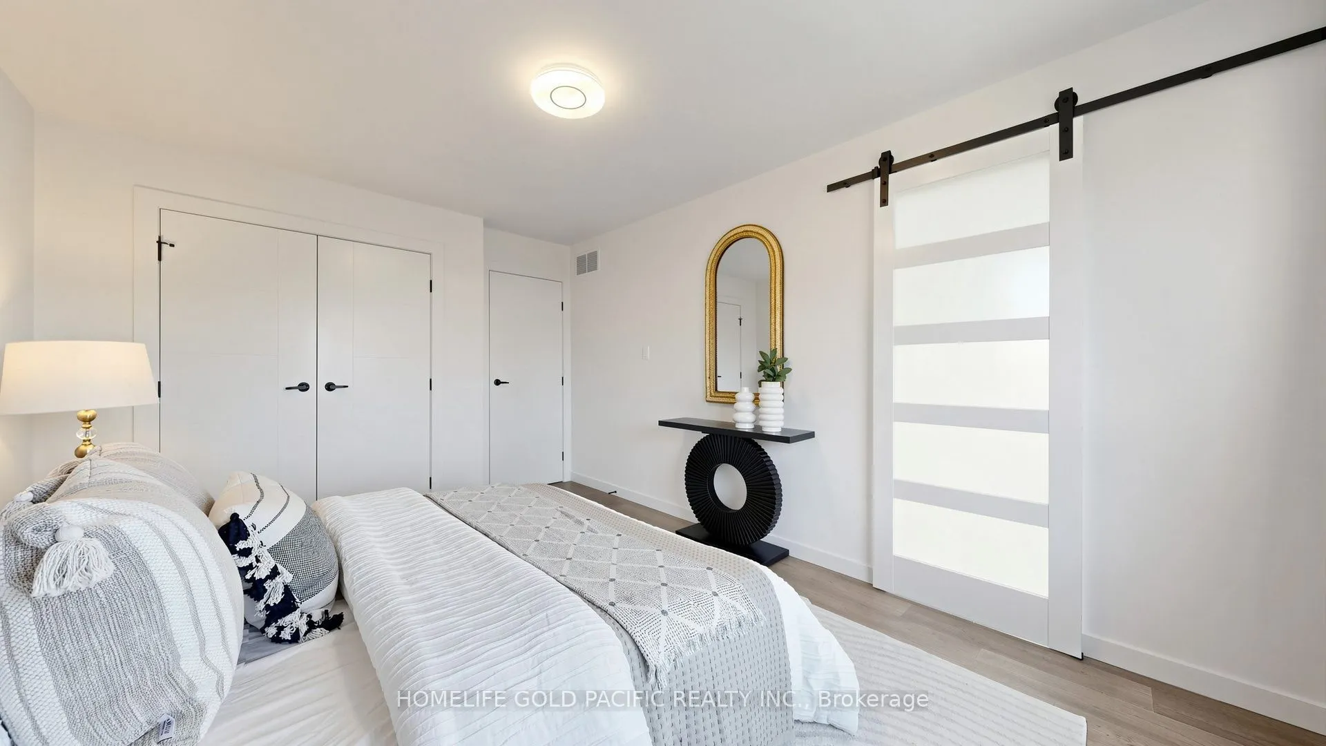 60 Elmfield Crescent