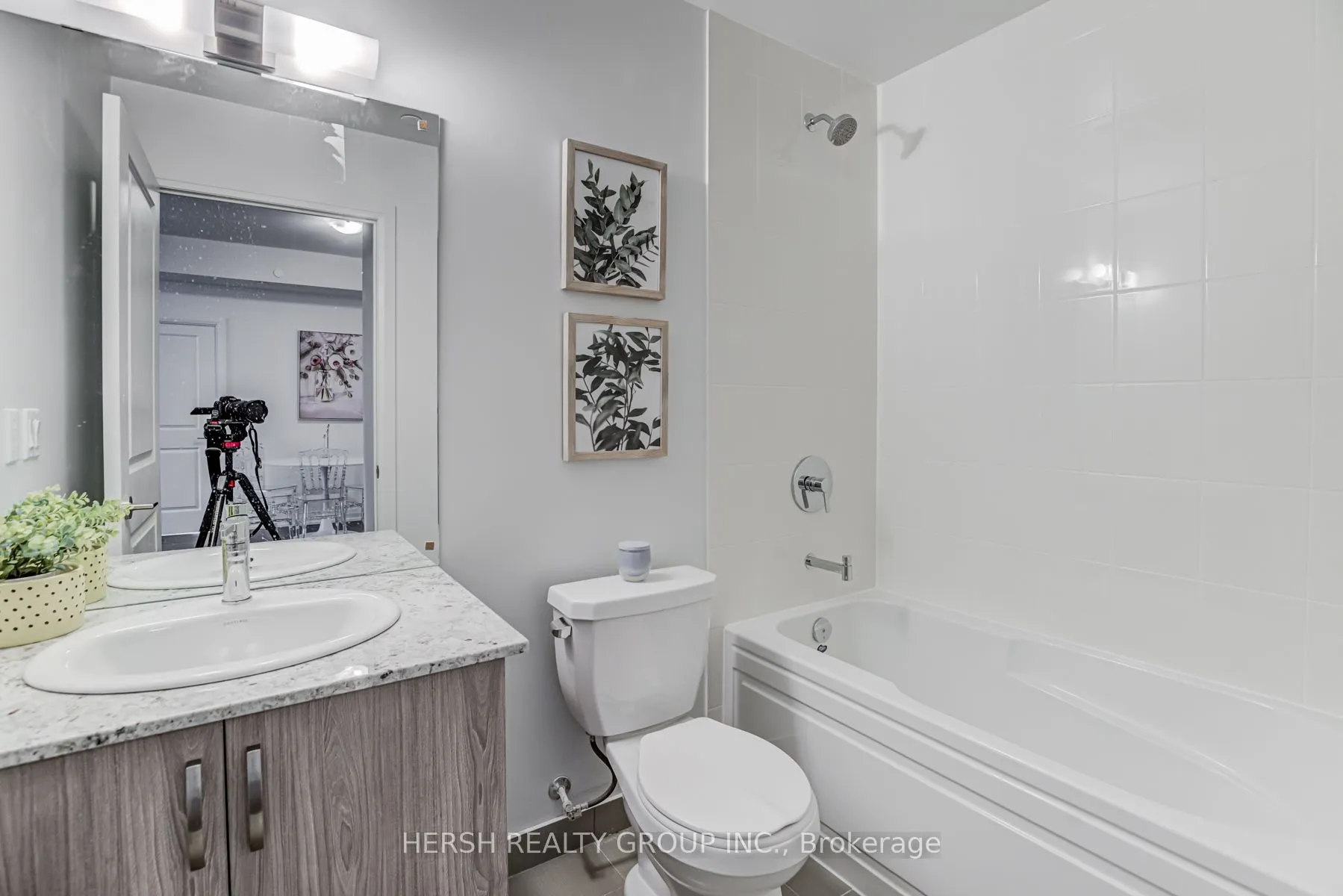 10 Meadowglen Place #201