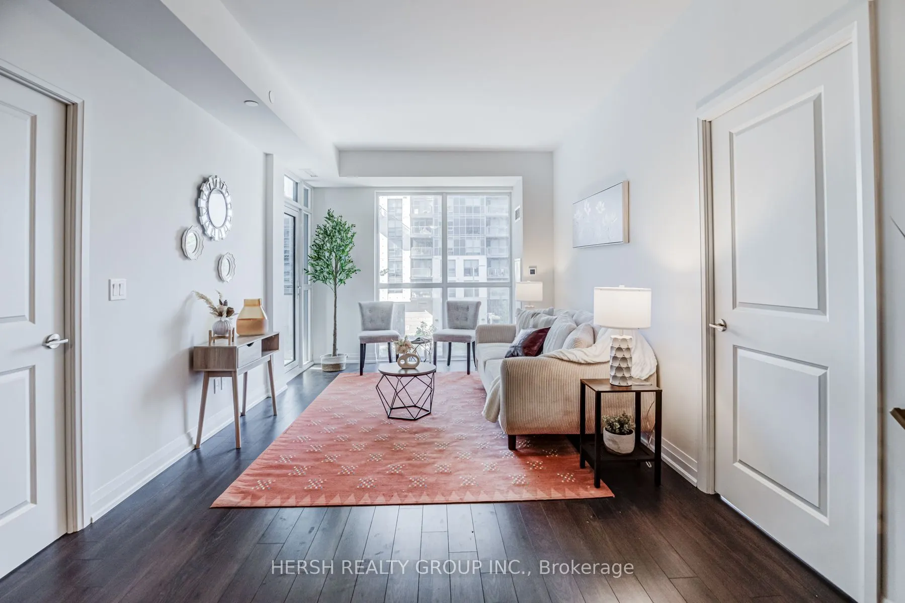 10 Meadowglen Place #201