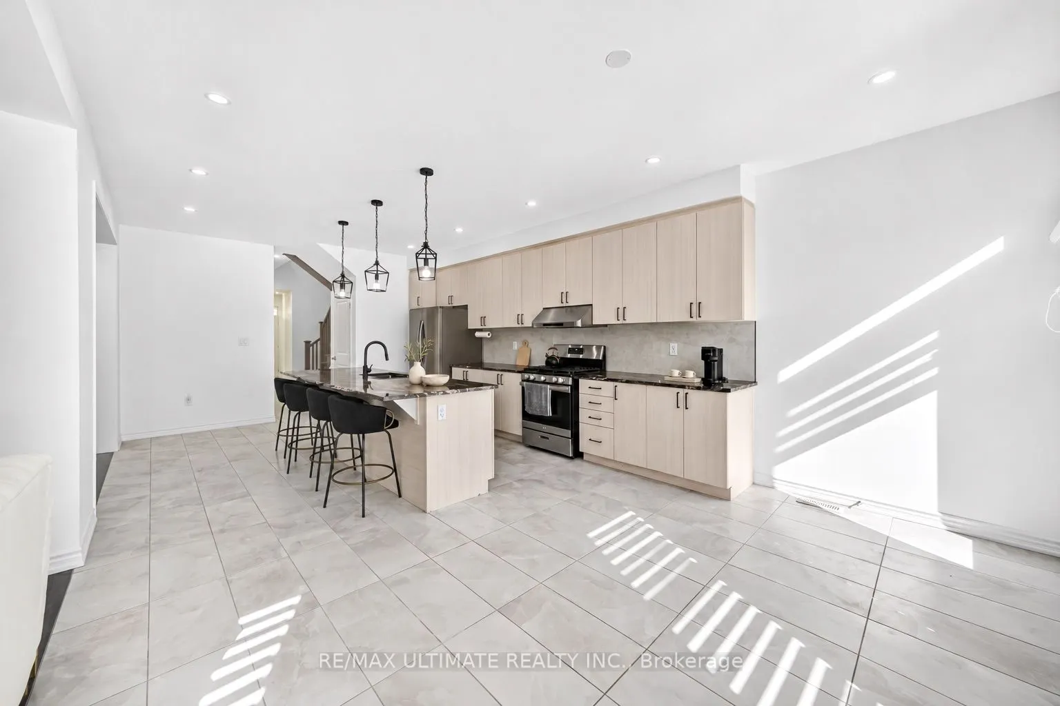 2885 Foxden Square