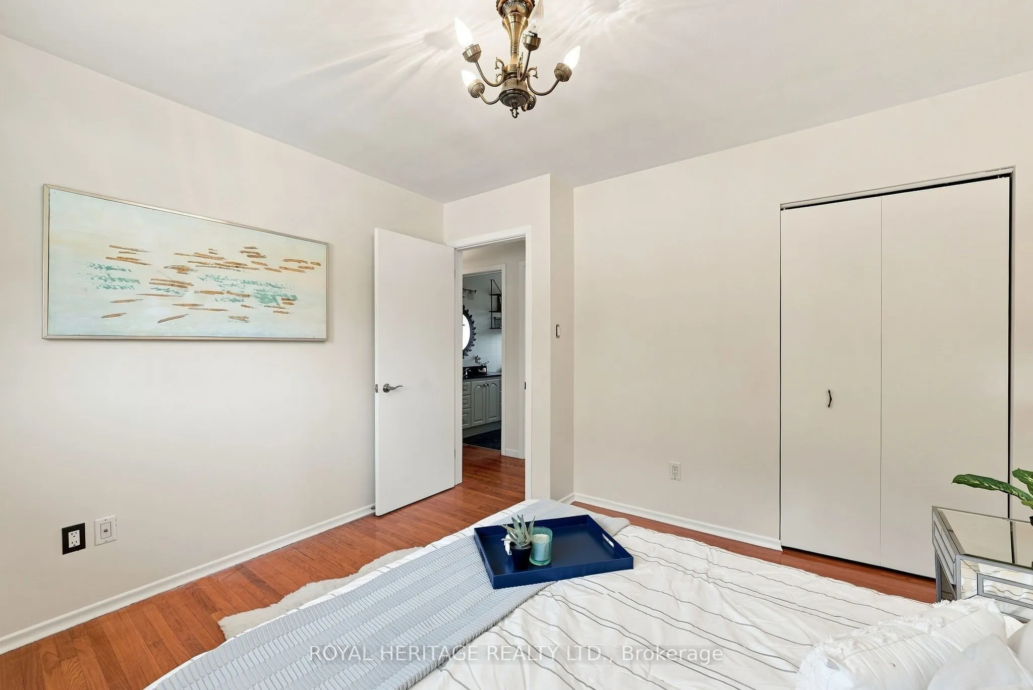 471 Rossland Road E