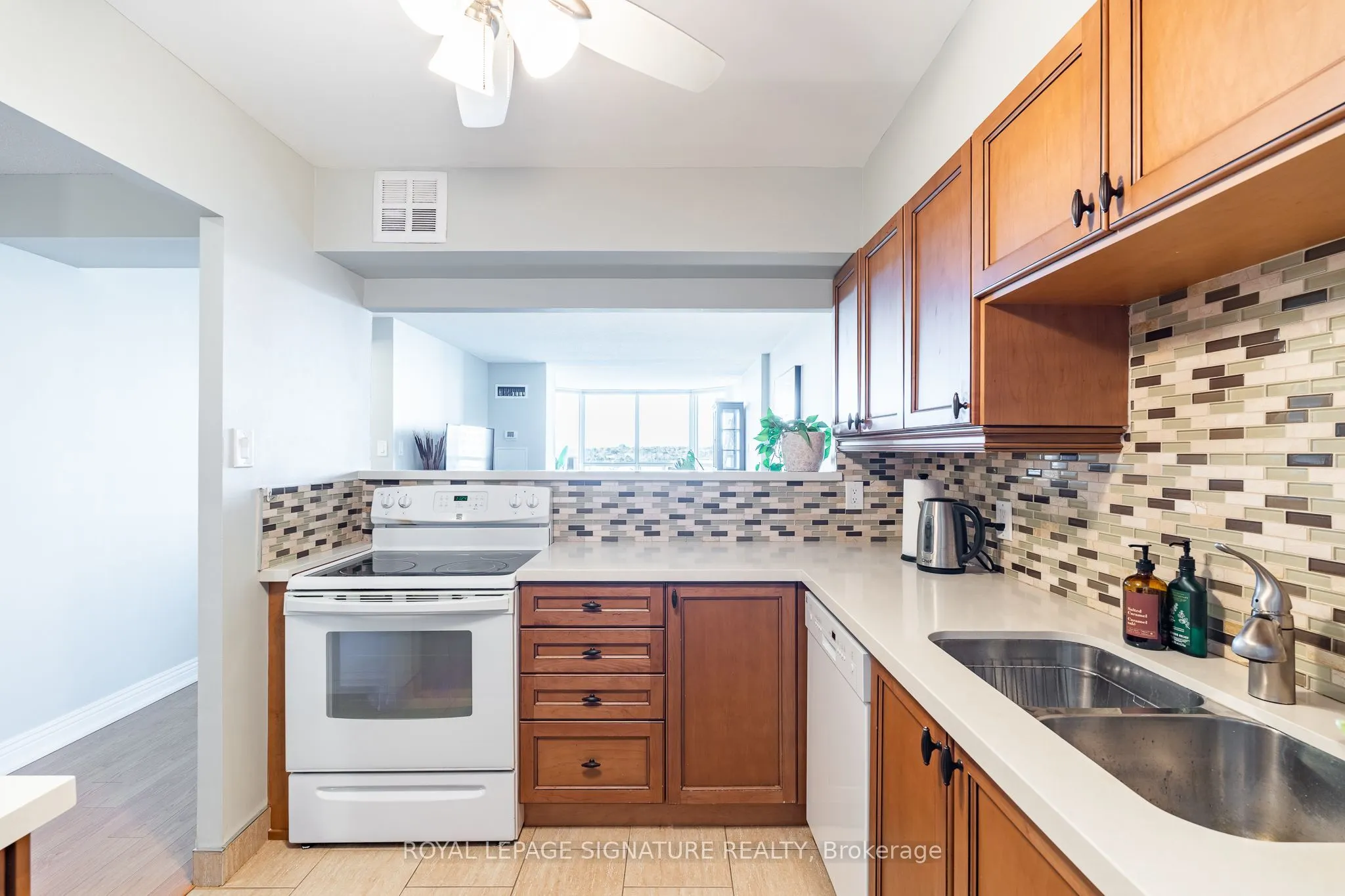 1880 Valley Farm Road #723