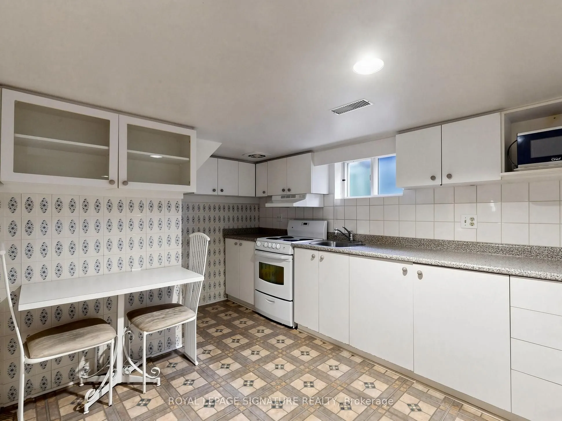 75 Inwood Avenue