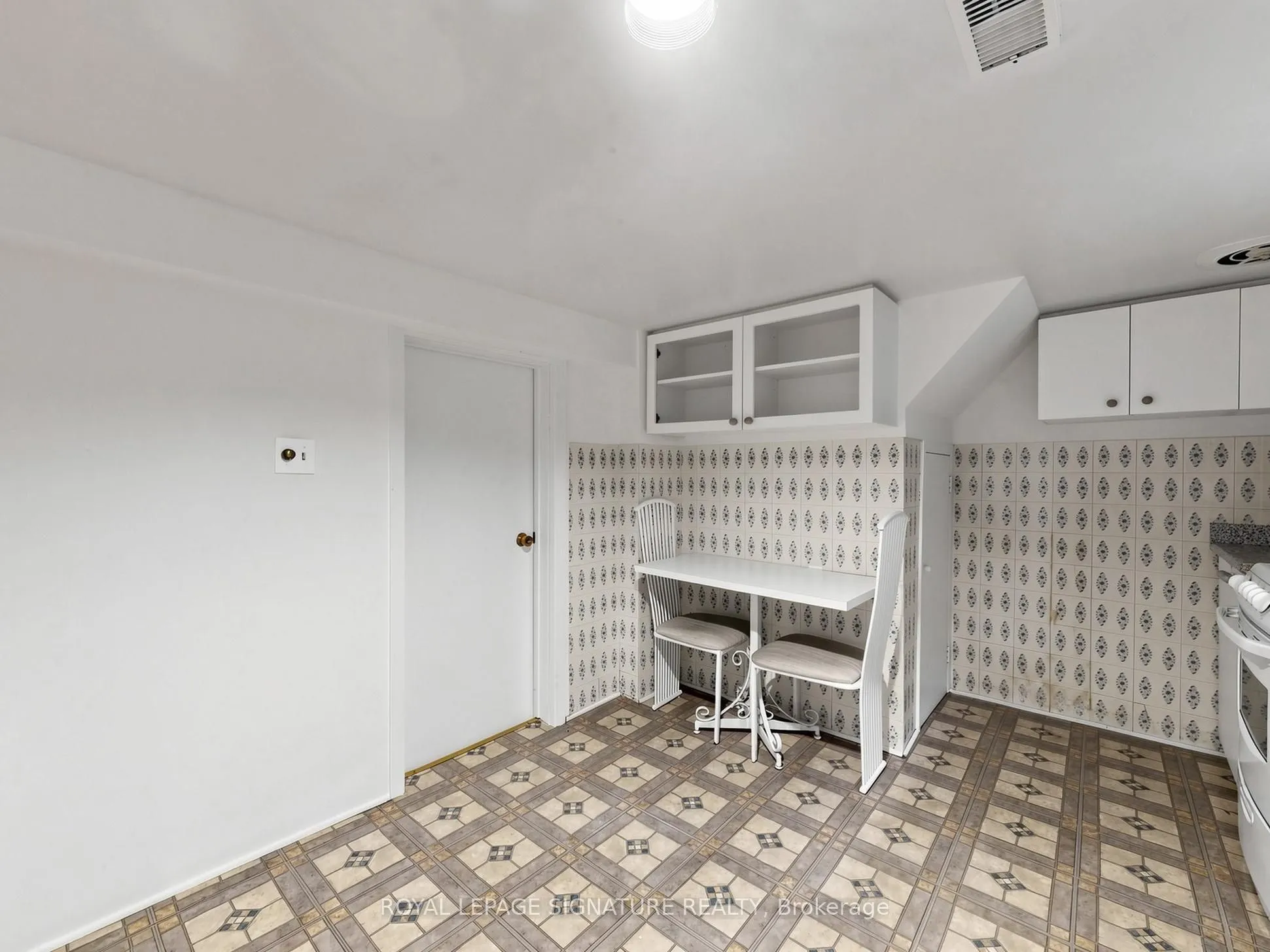 75 Inwood Avenue