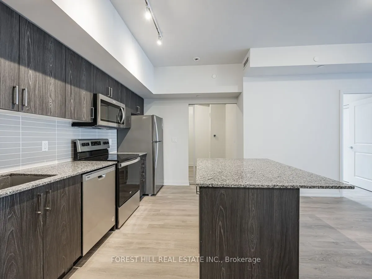 10 Meadowglen Place #401