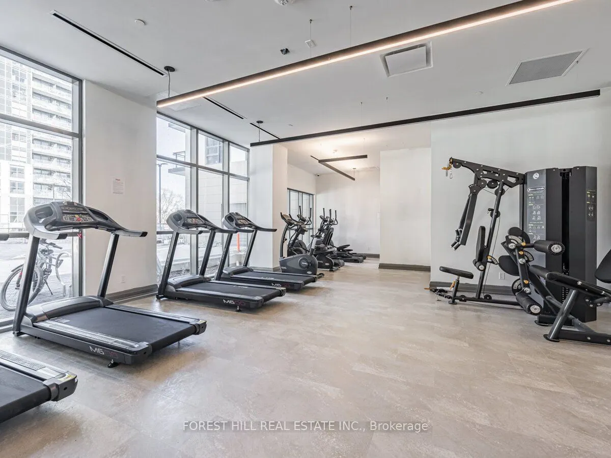 10 Meadowglen Place #401