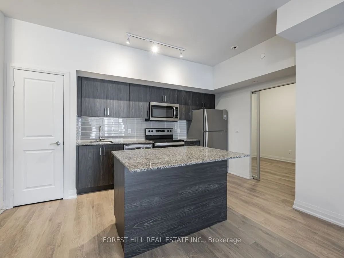 10 Meadowglen Place #401