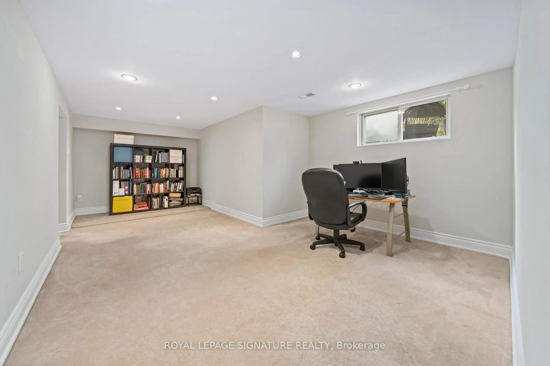 4 Moss Street
