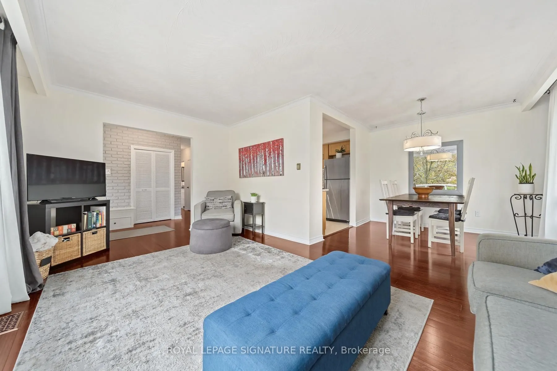 4 Moss Street