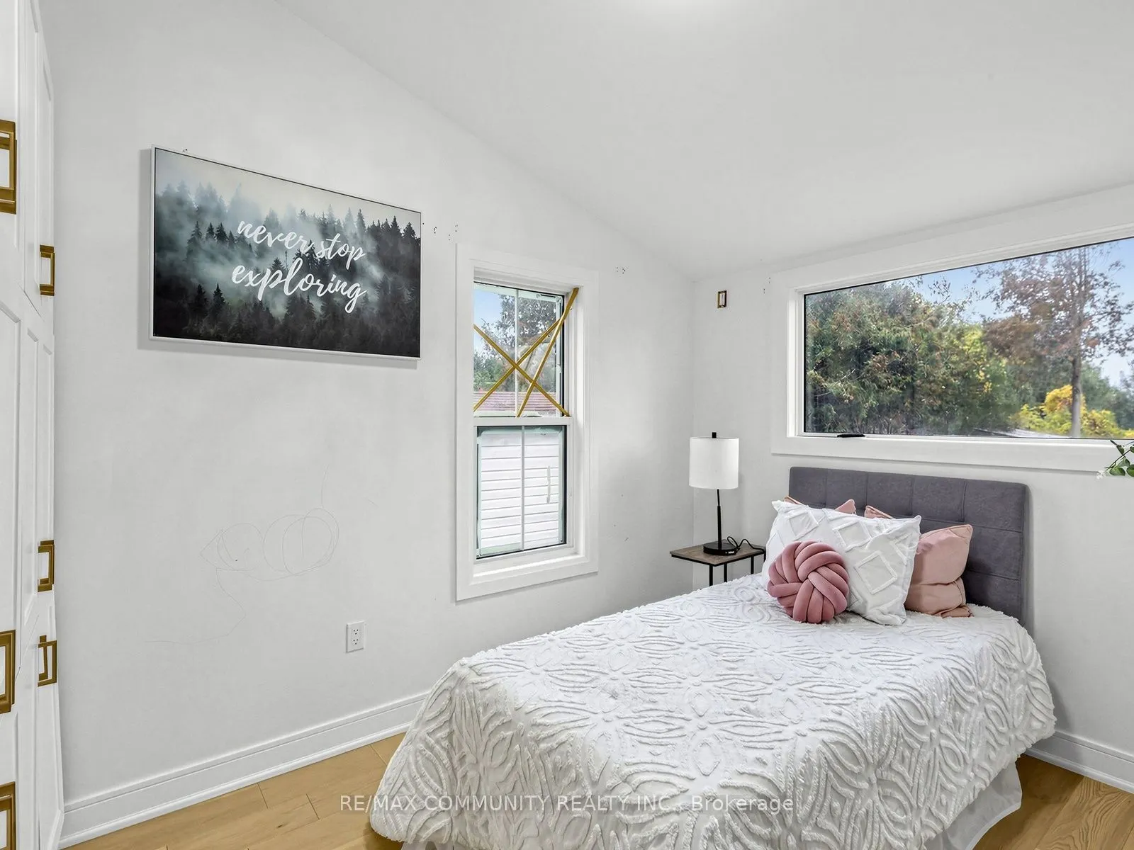 2444 Rundle Abbey