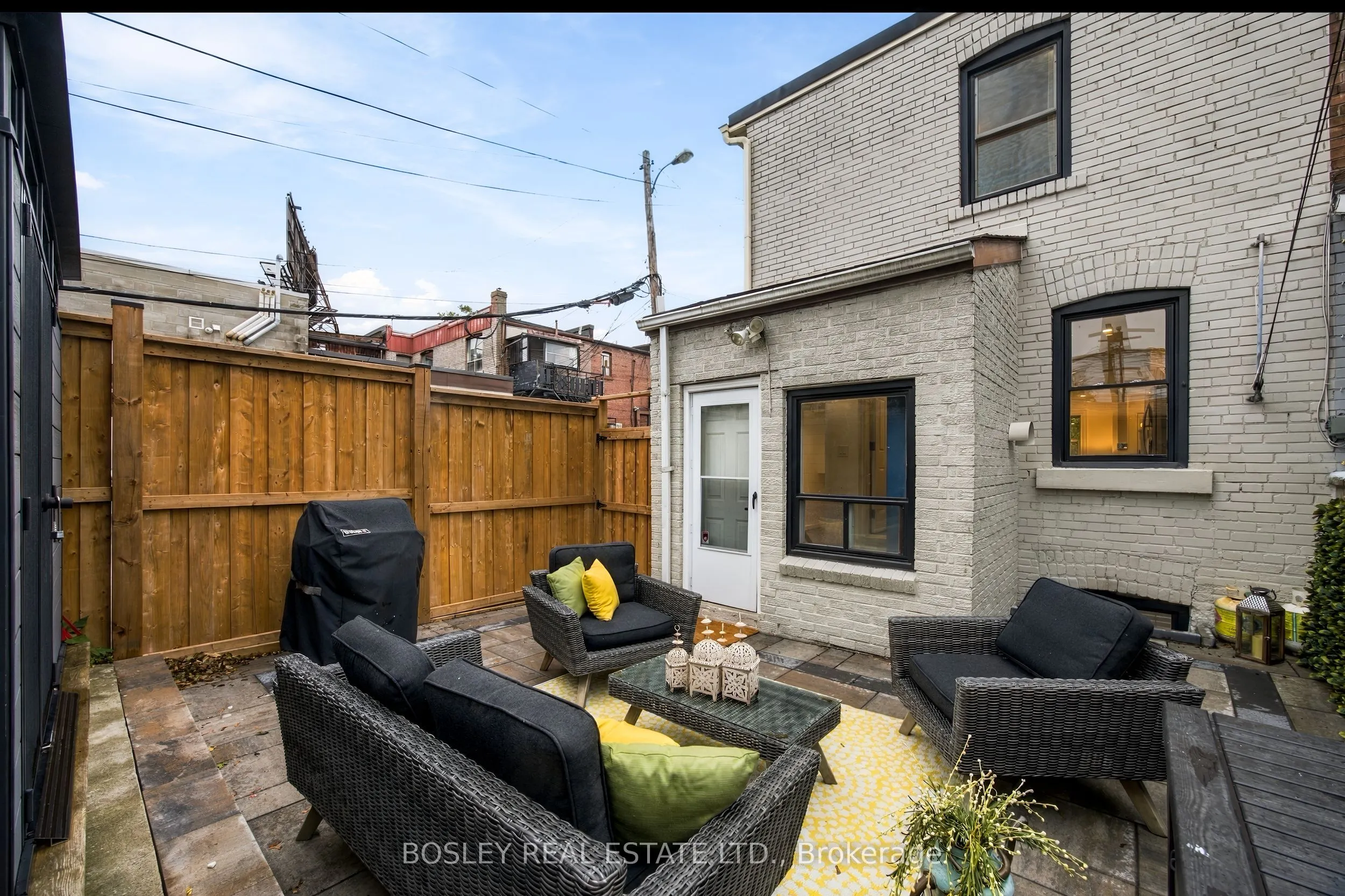 114 West Lynn Avenue