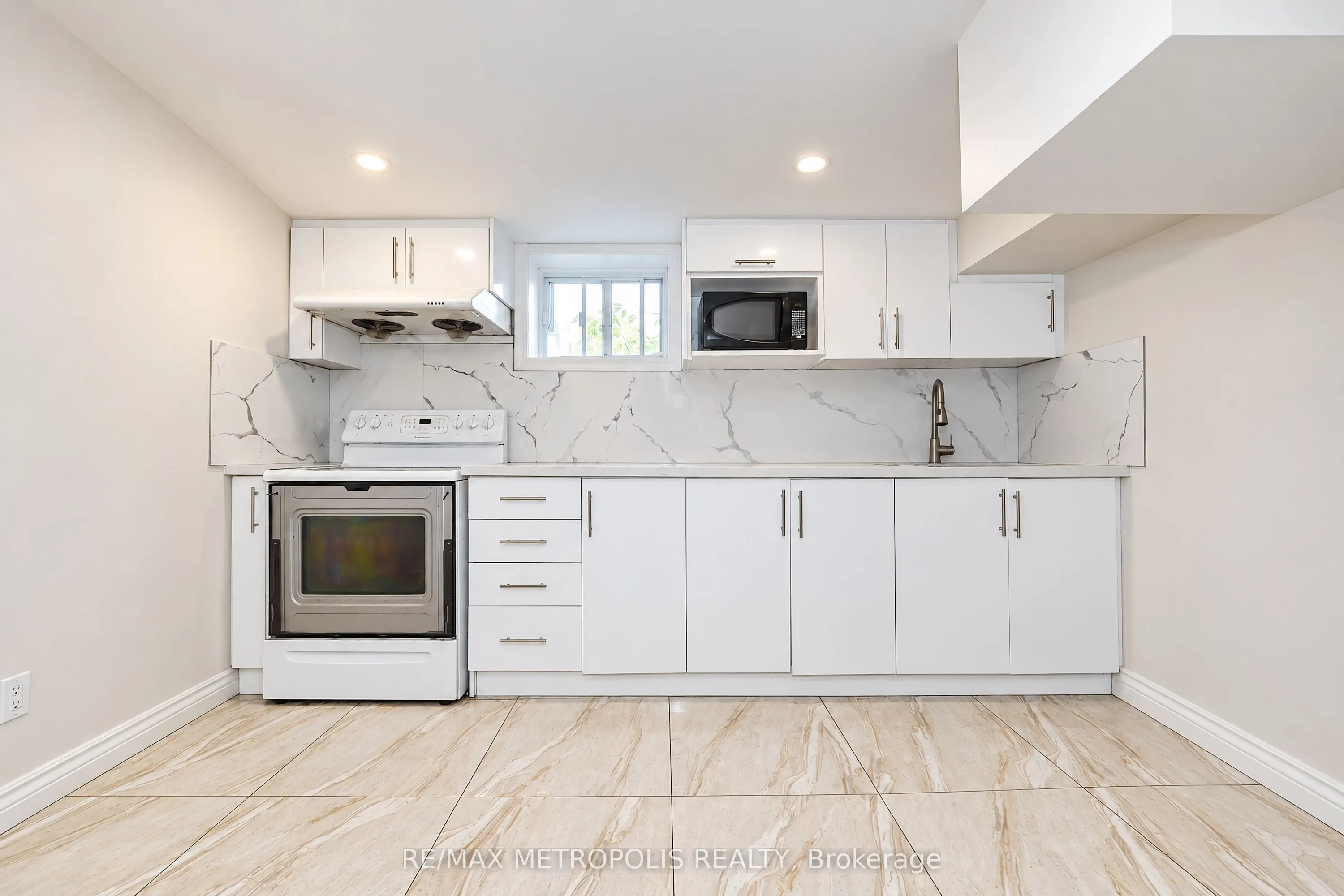 46 Miramar Crescent