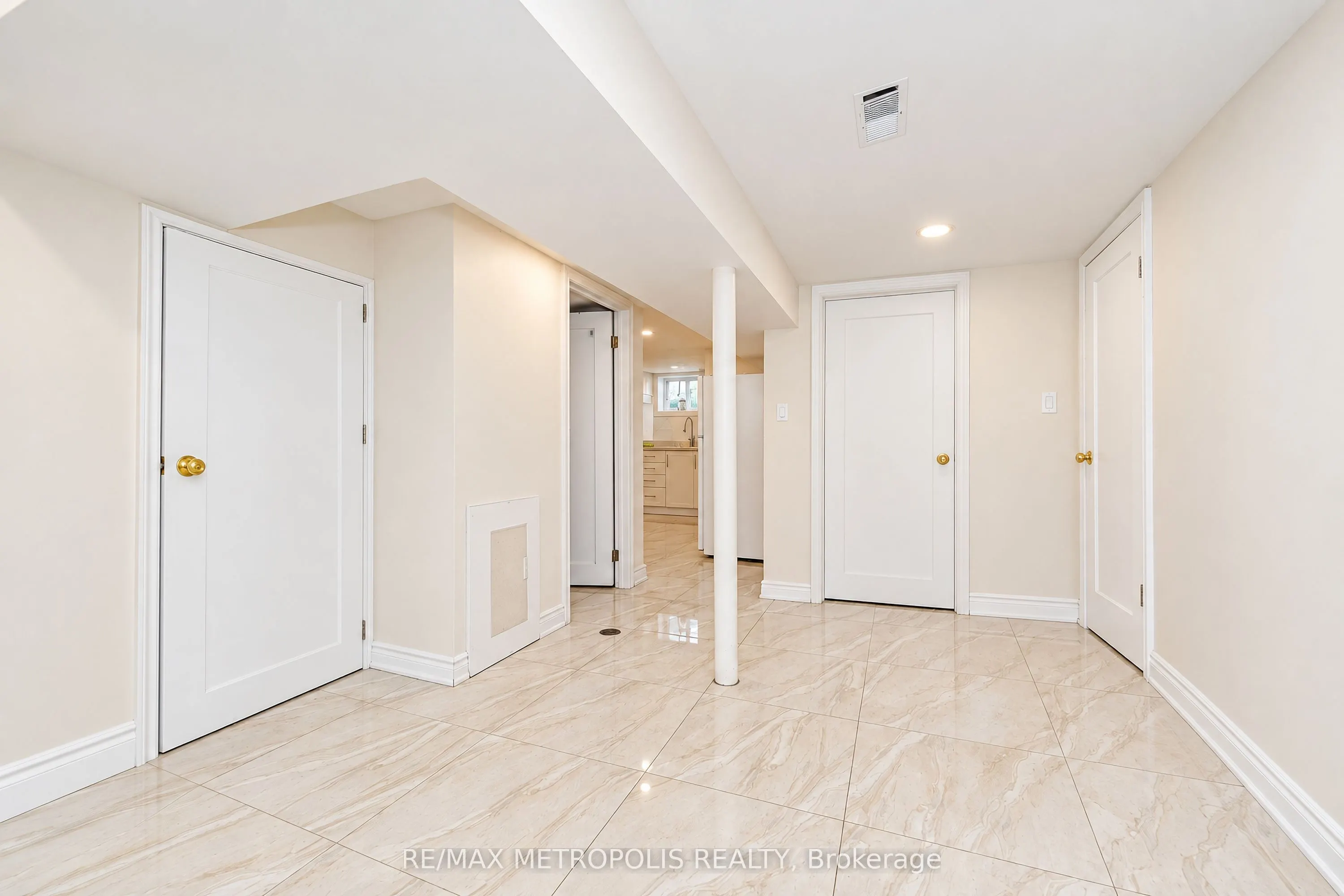 46 Miramar Crescent