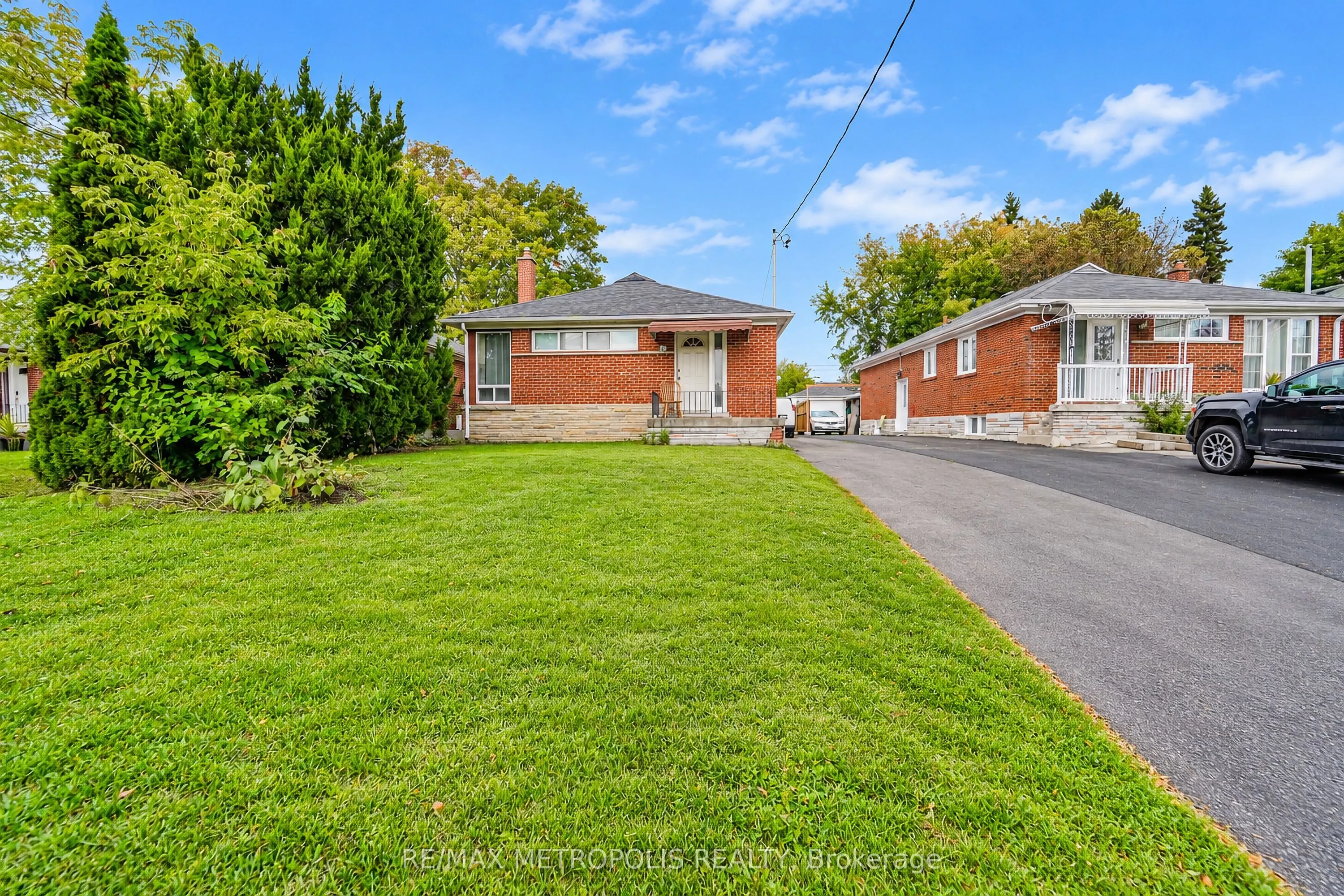 46 Miramar Crescent
