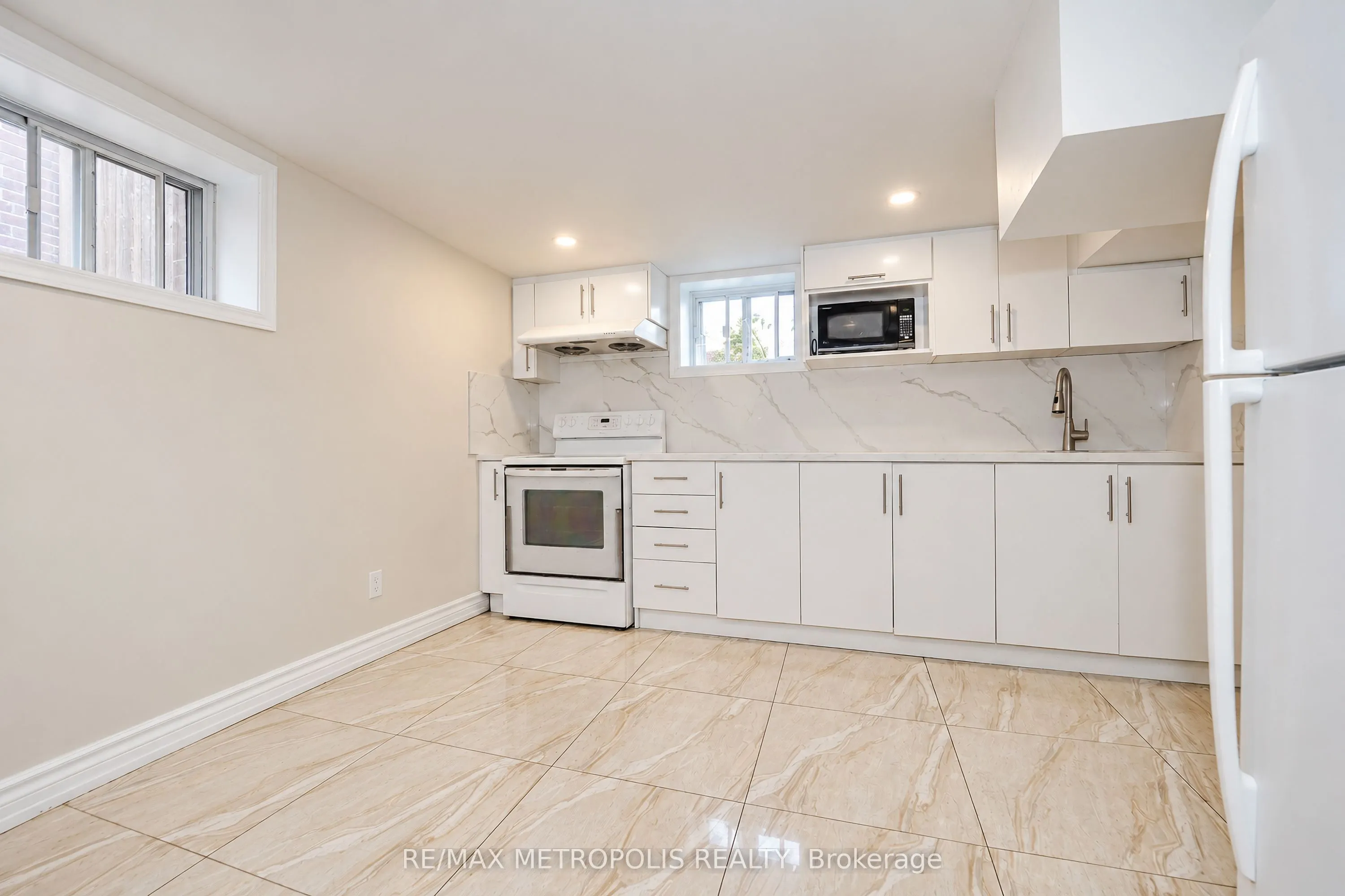 46 Miramar Crescent