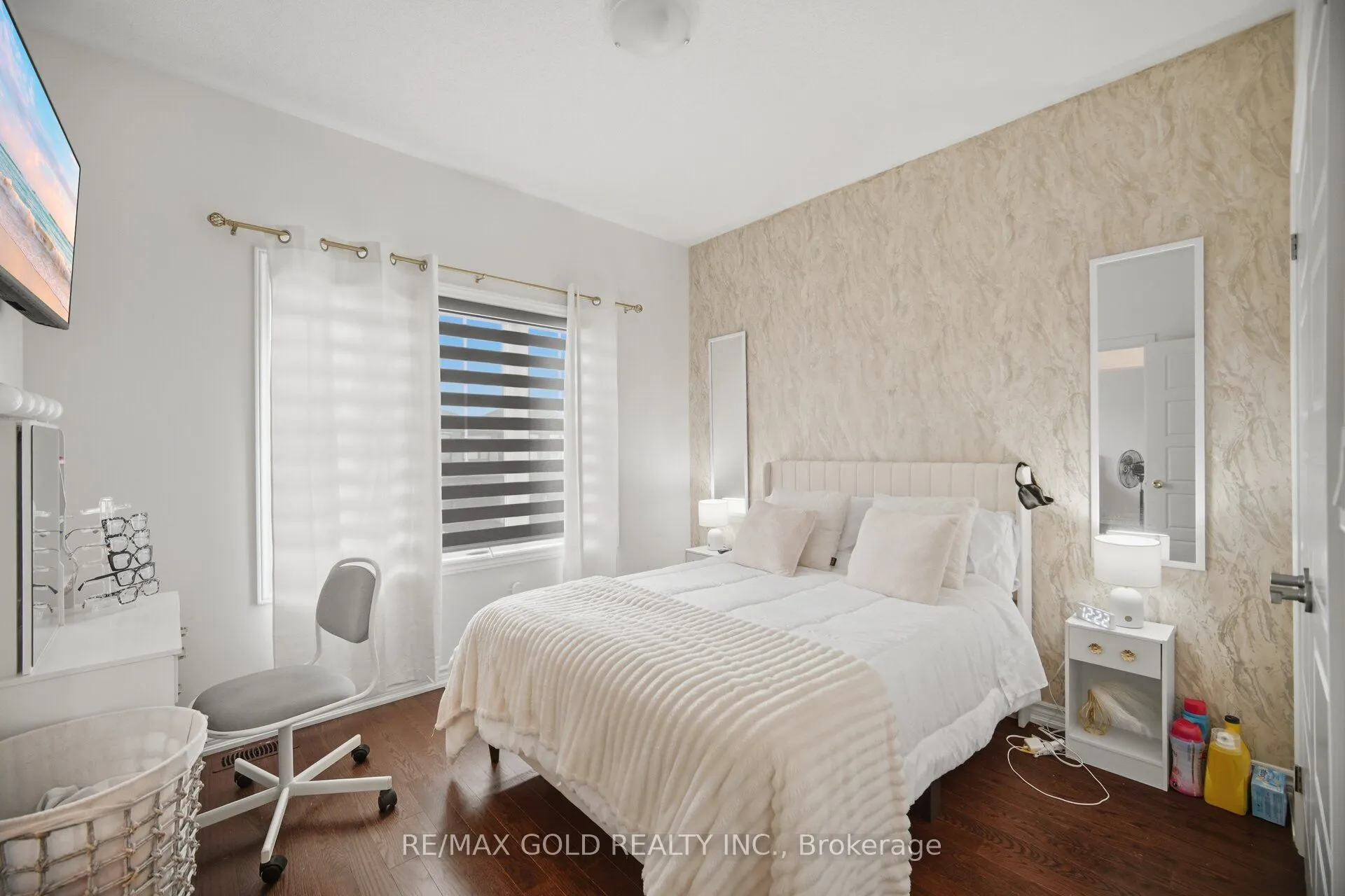 426 Coronation Road