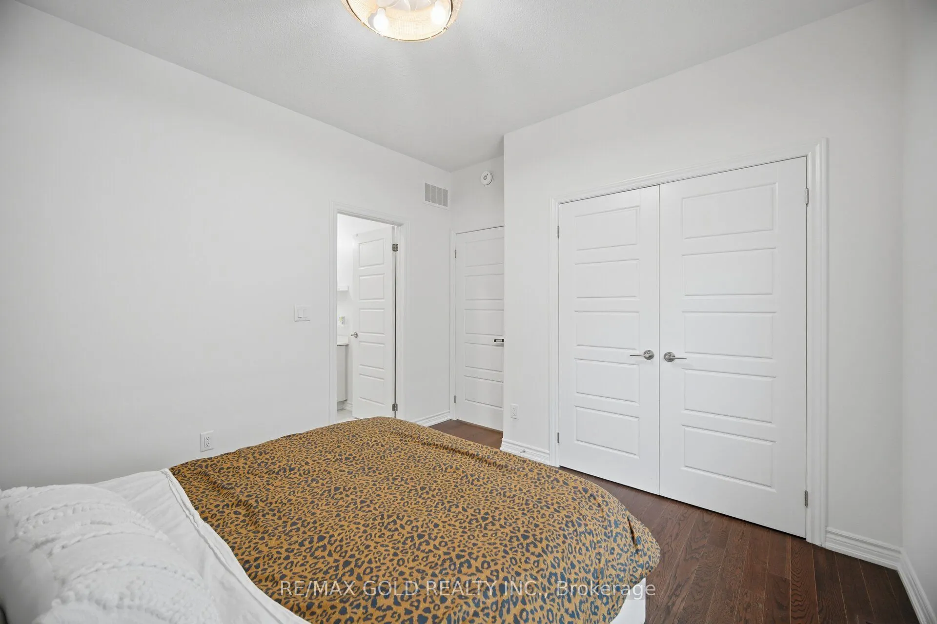 426 Coronation Road