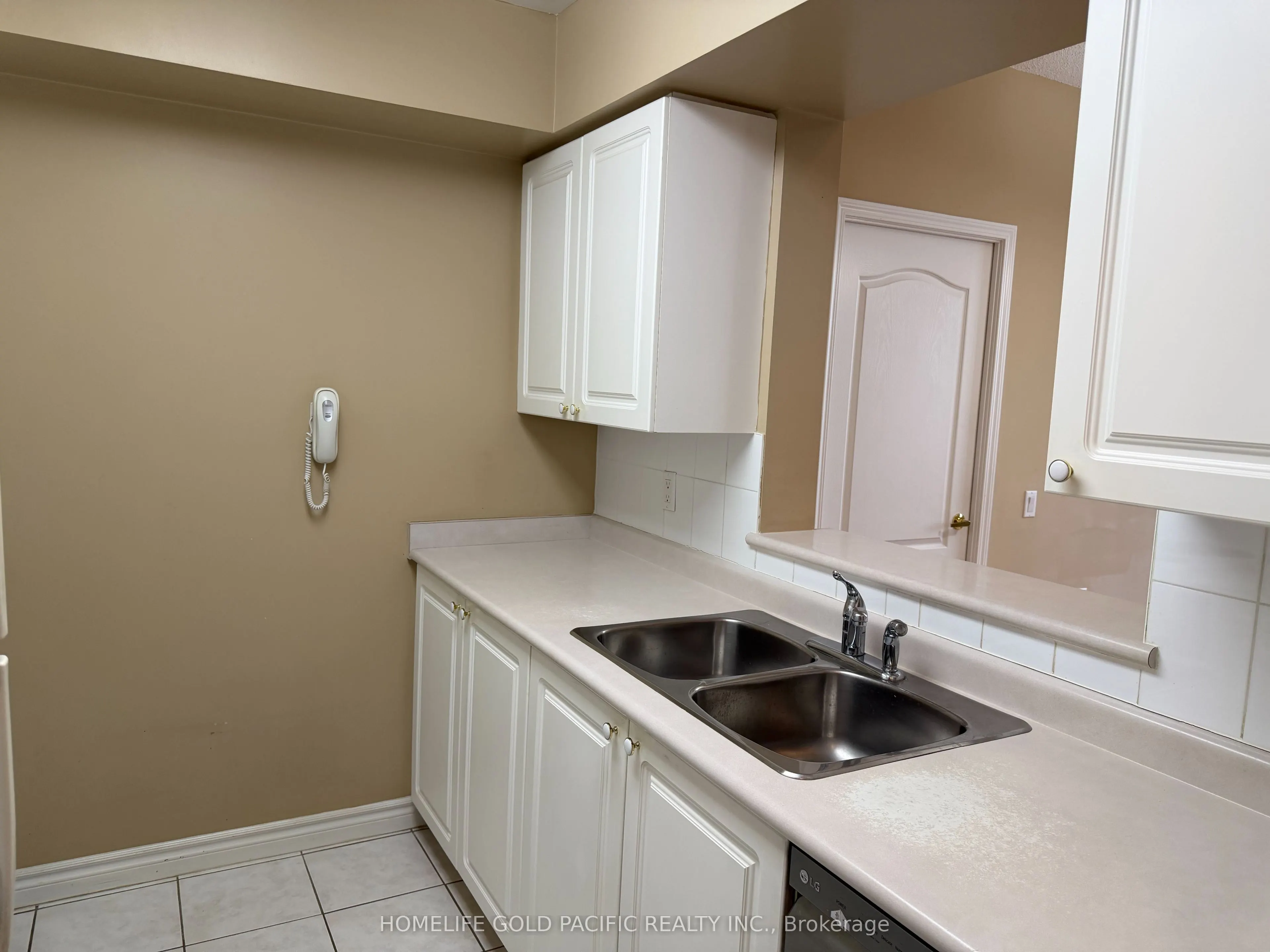 3088 Kennedy Road #PH11