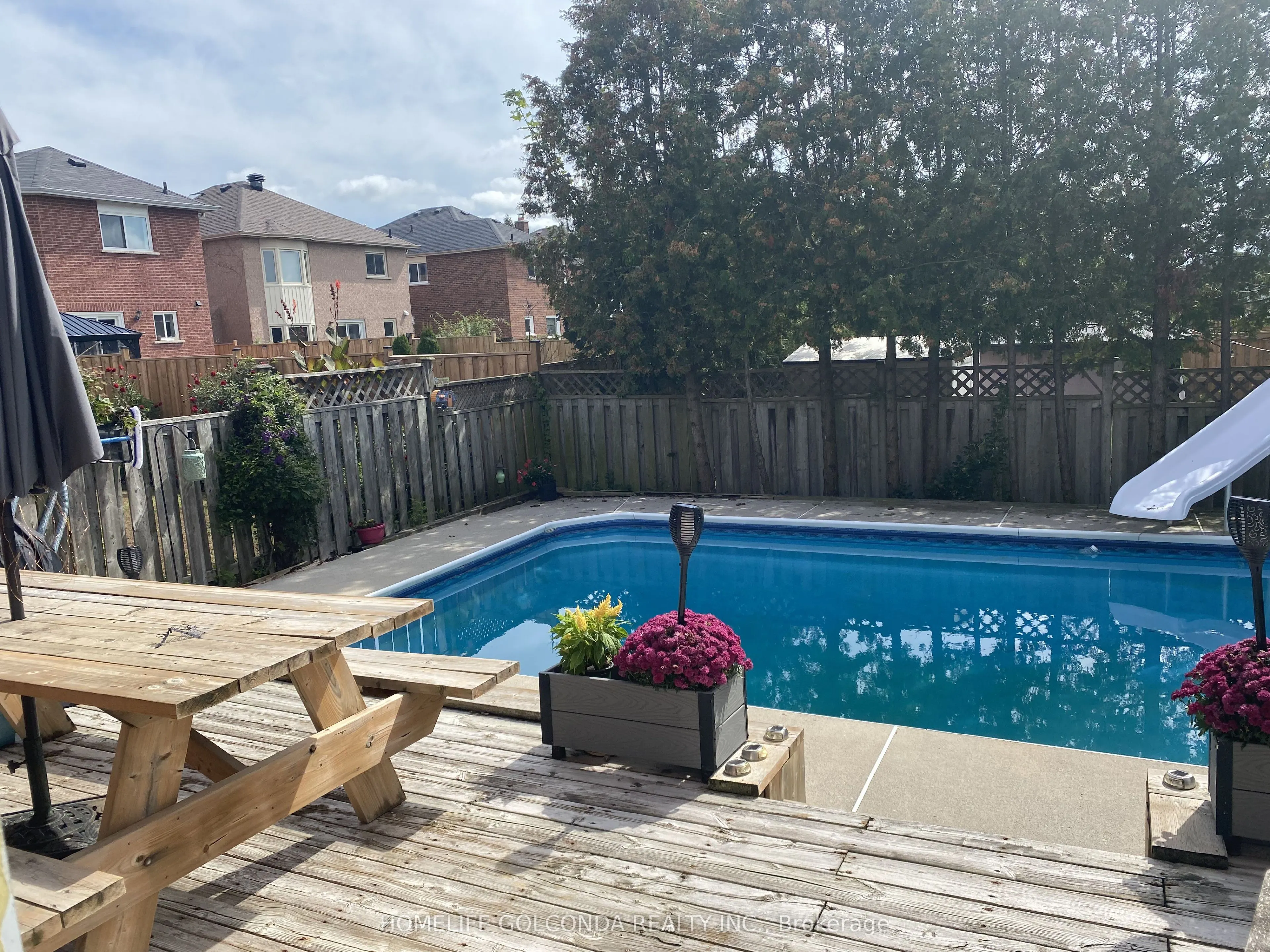 17 Hartrick Place