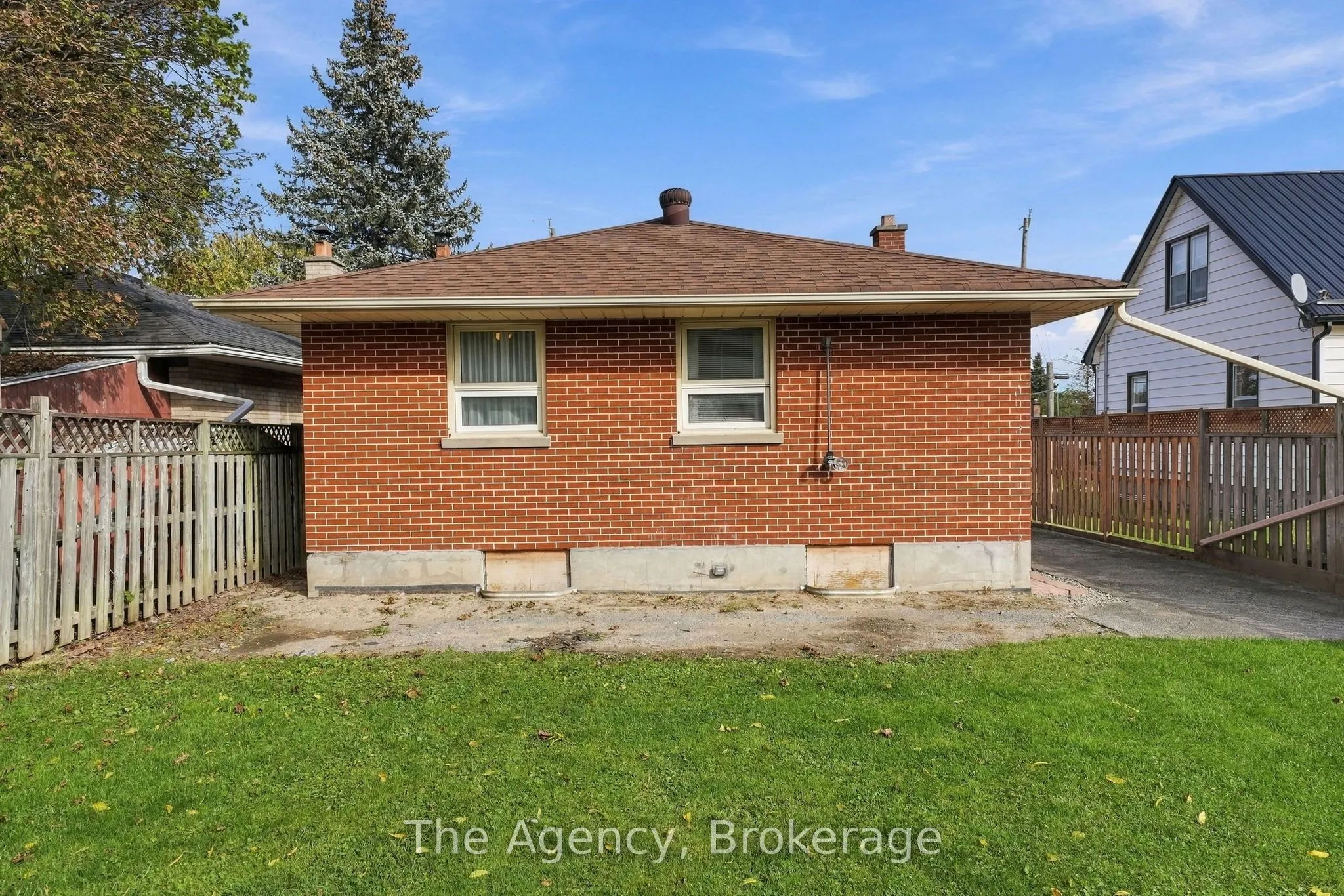 374 Nipigon Street