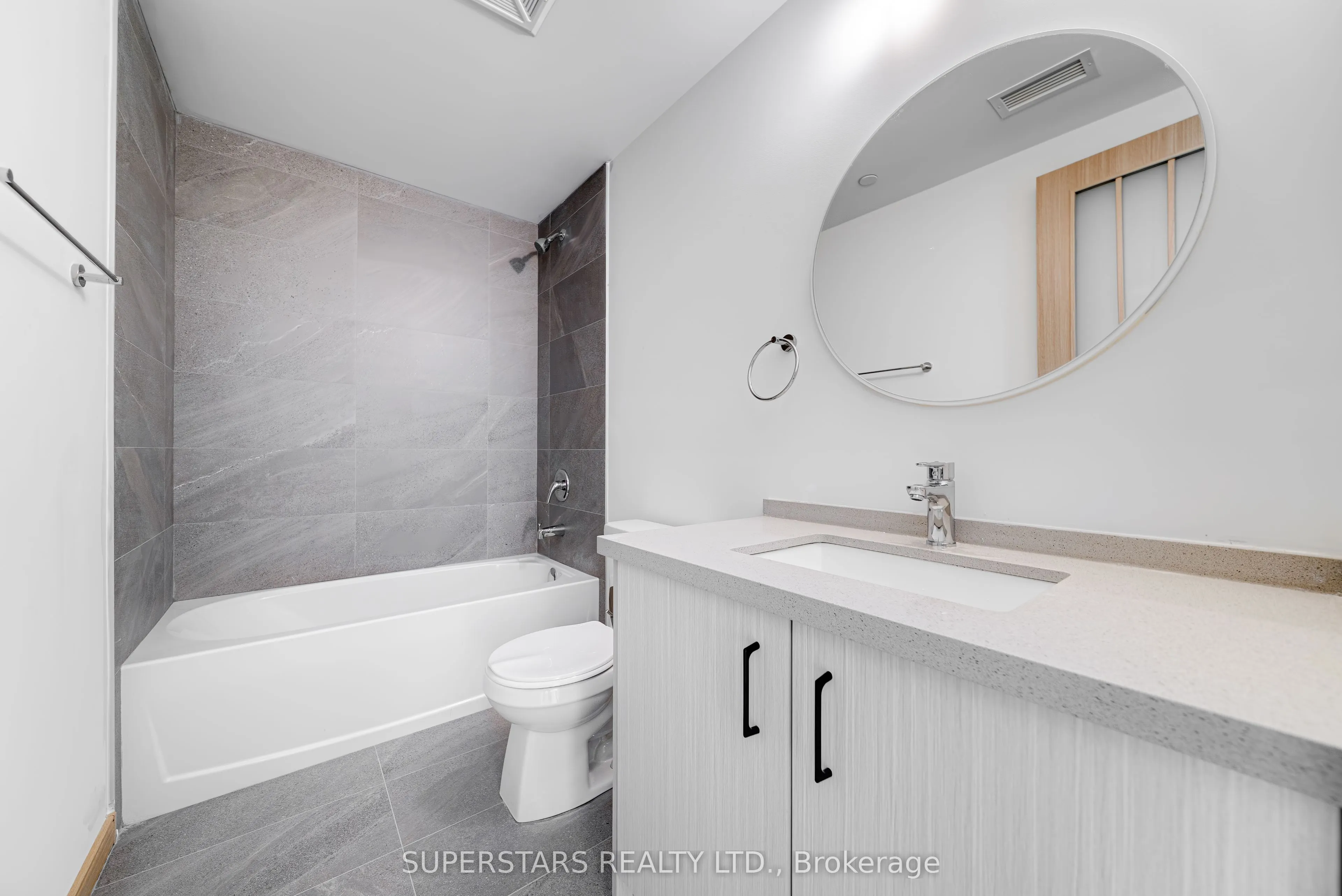 3429 Sheppard Avenue E #915