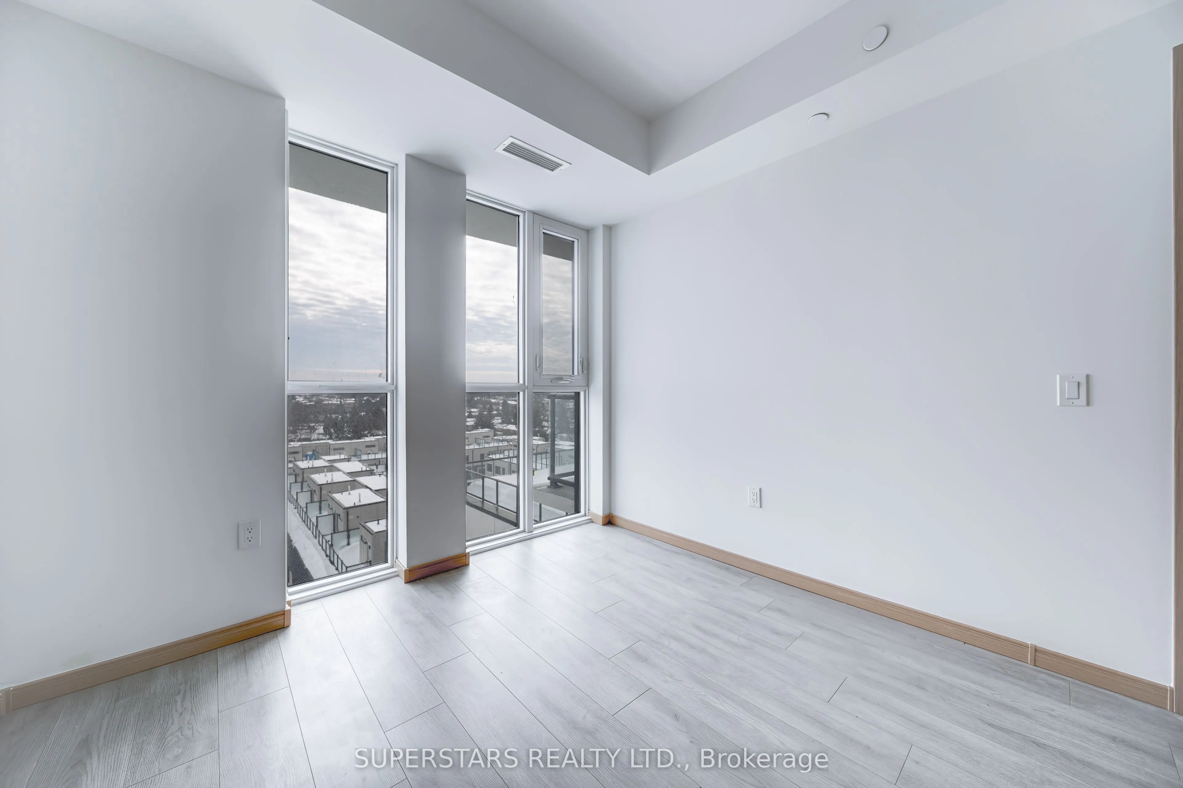 3429 Sheppard Avenue E #915