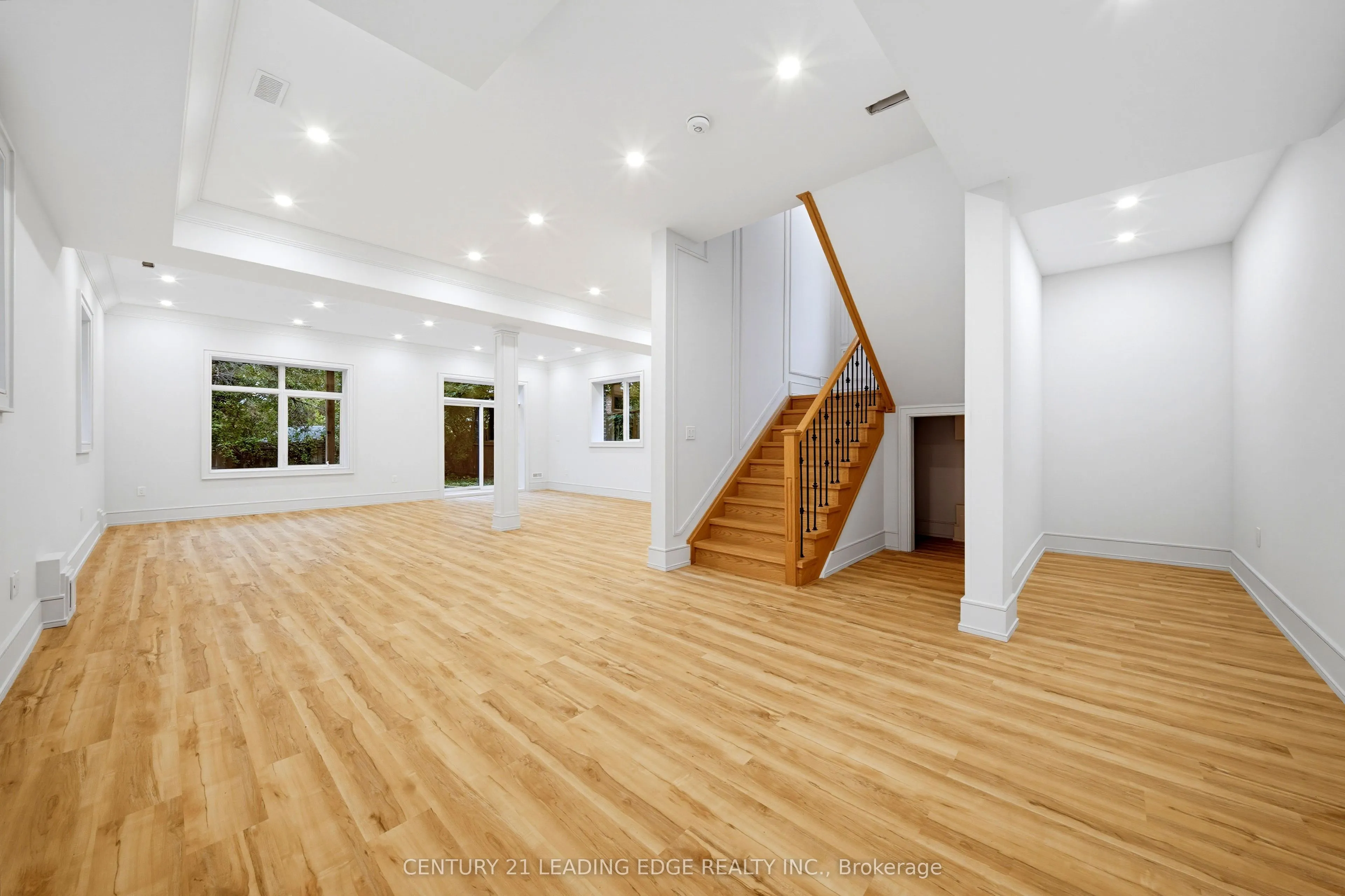 158 Hillcrest Drive