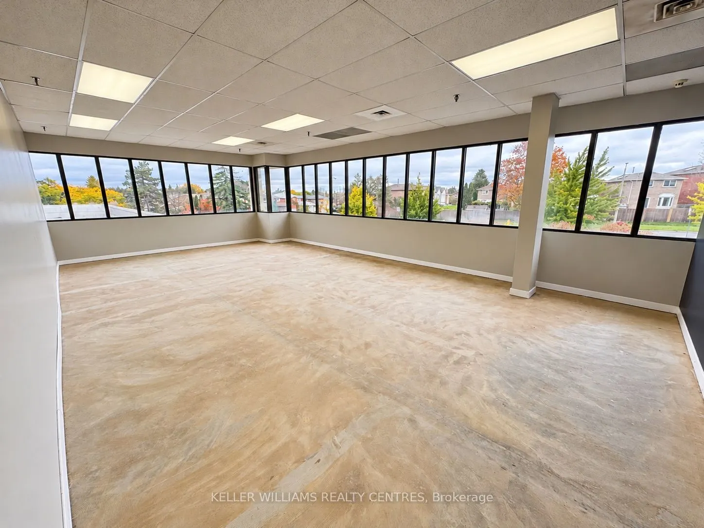 1001 Sandhurst Circle #203