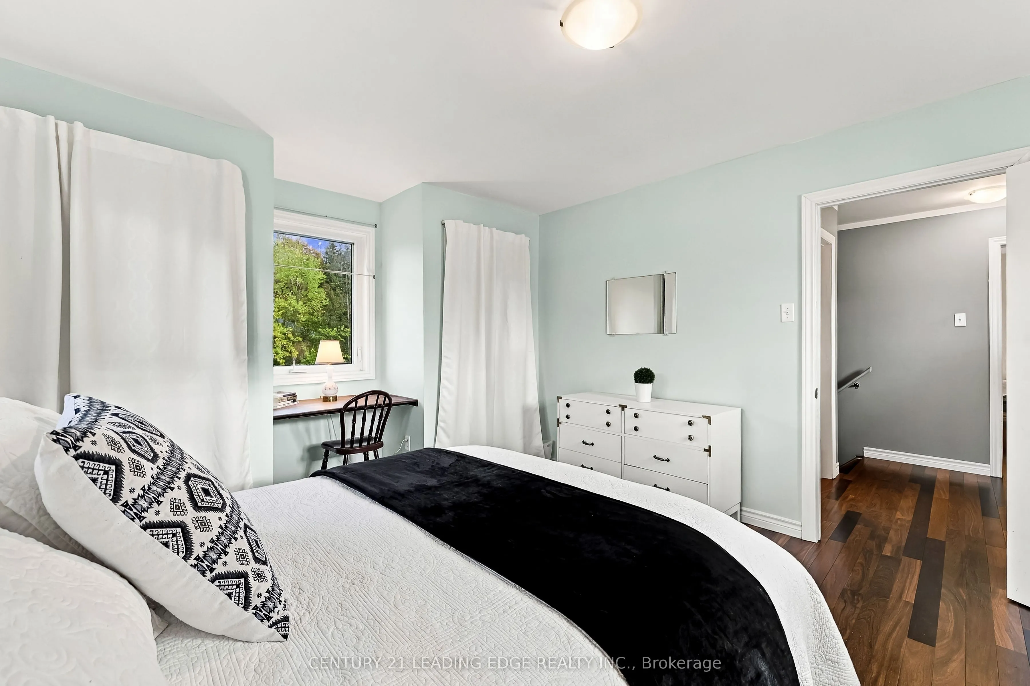 522 View Lake Road