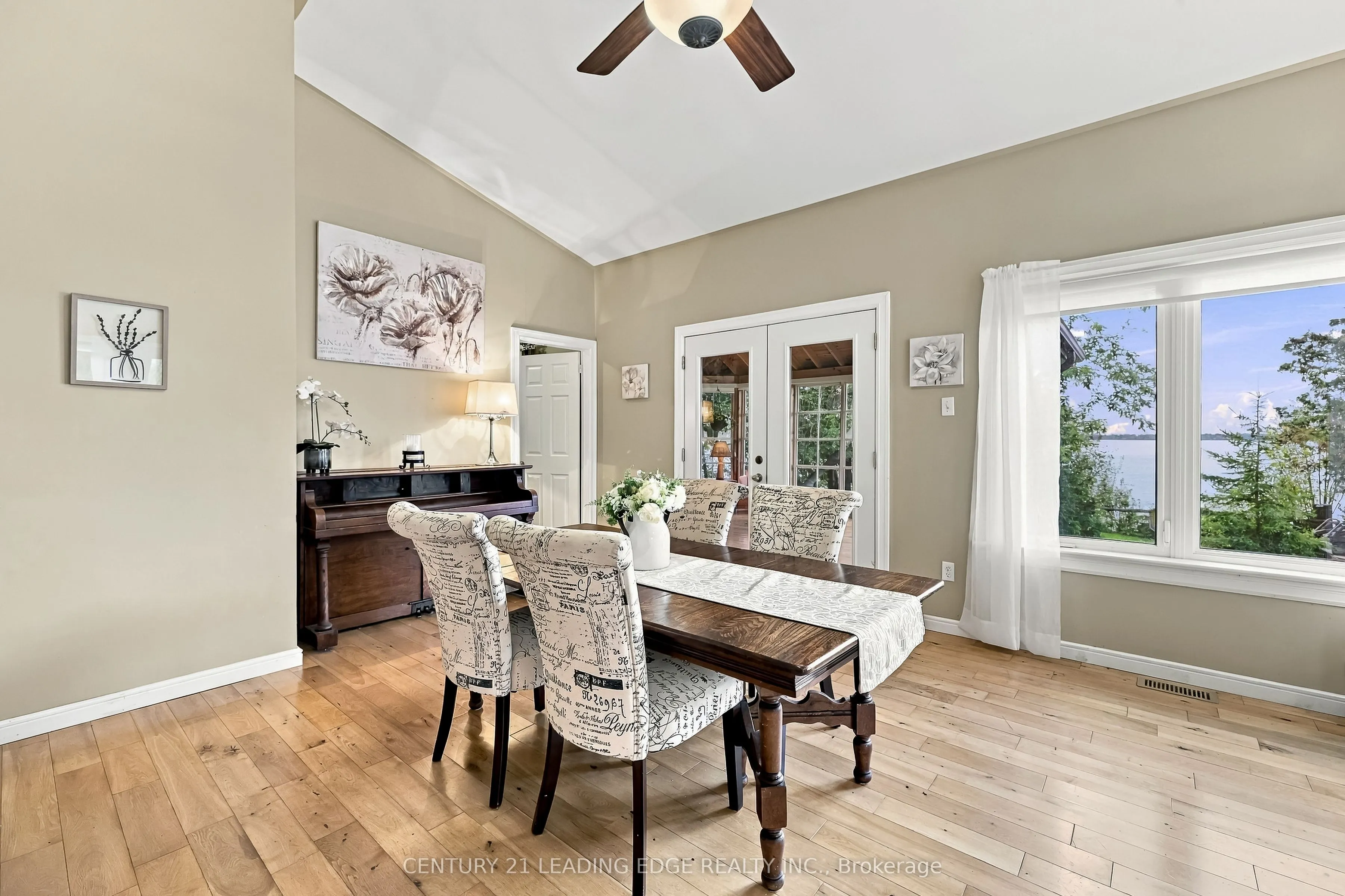522 View Lake Road