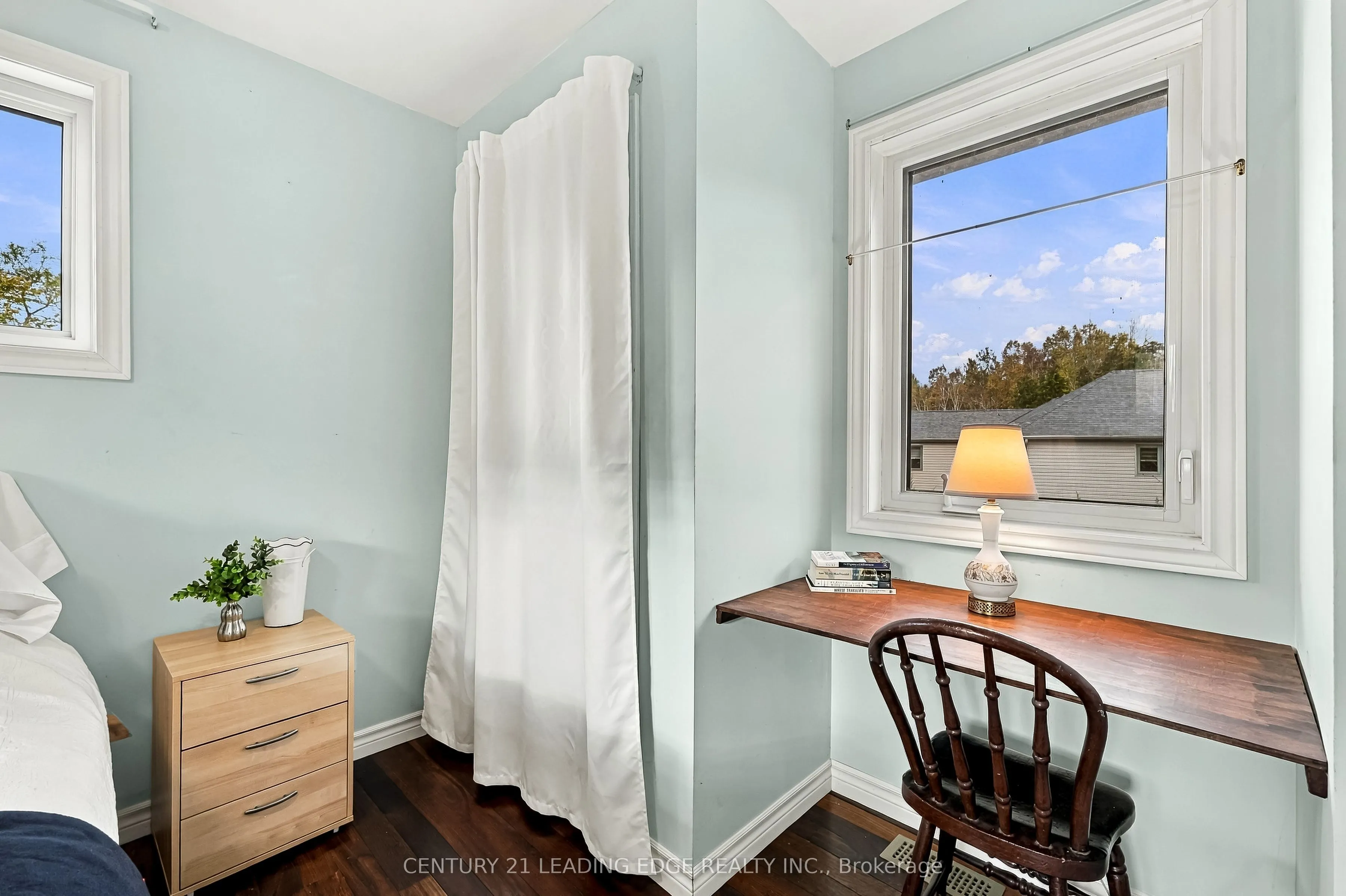 522 View Lake Road