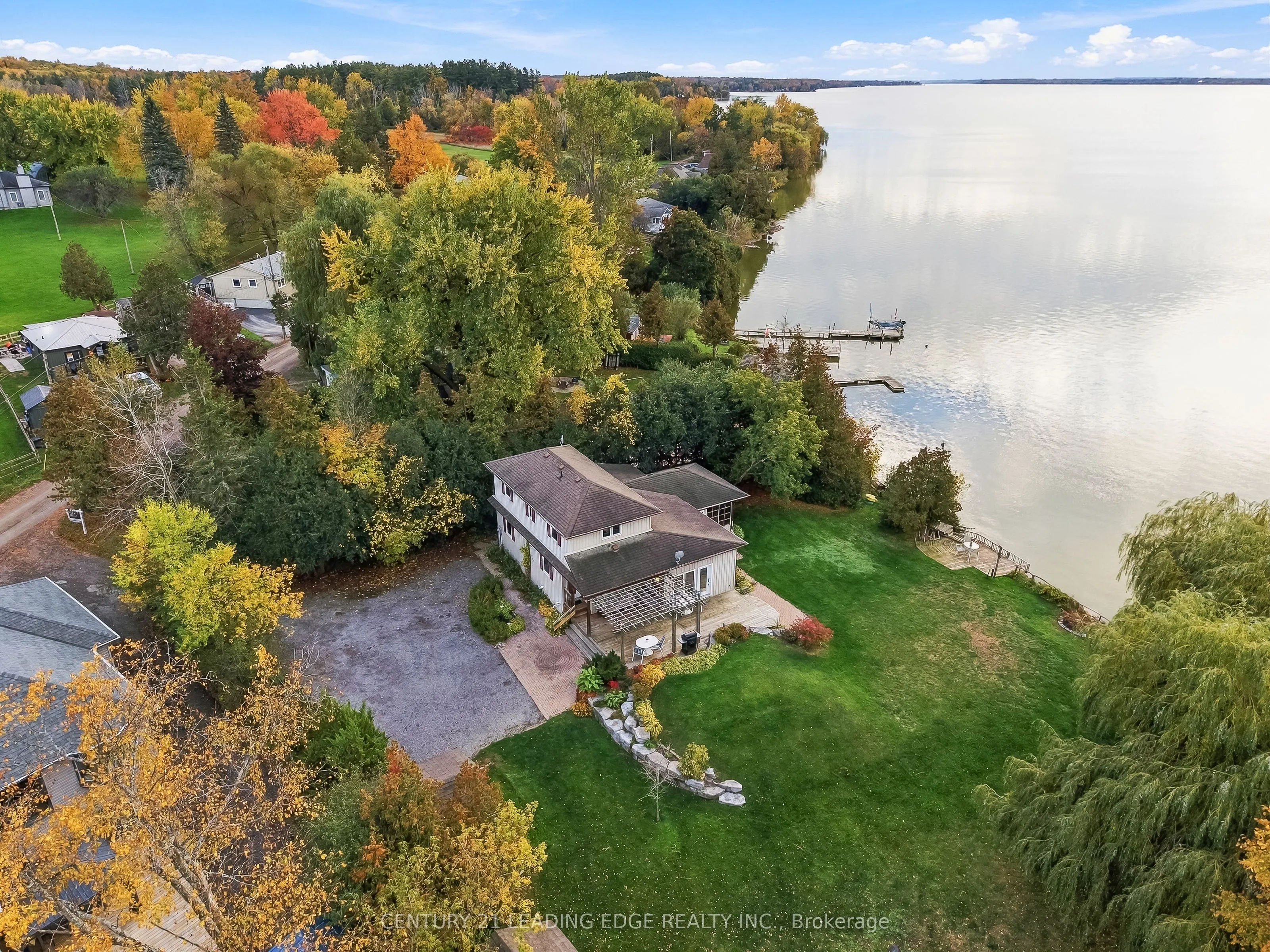 522 View Lake Road