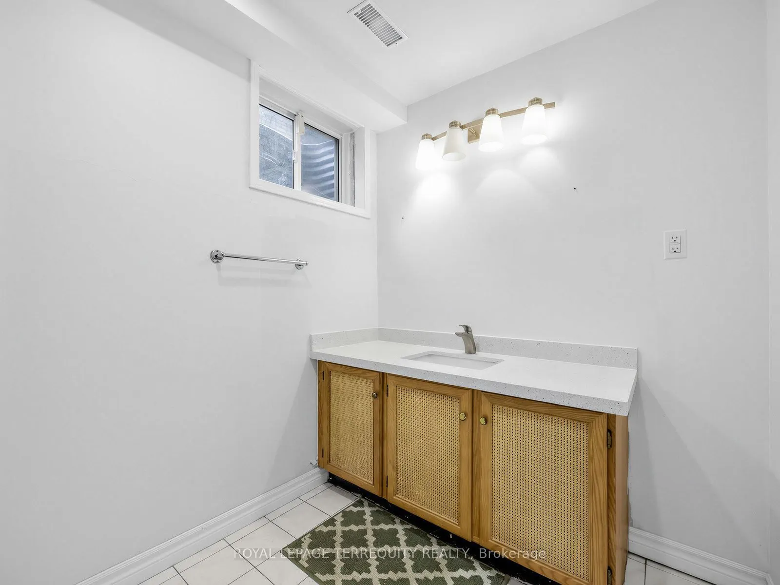 124 Bathgate Drive