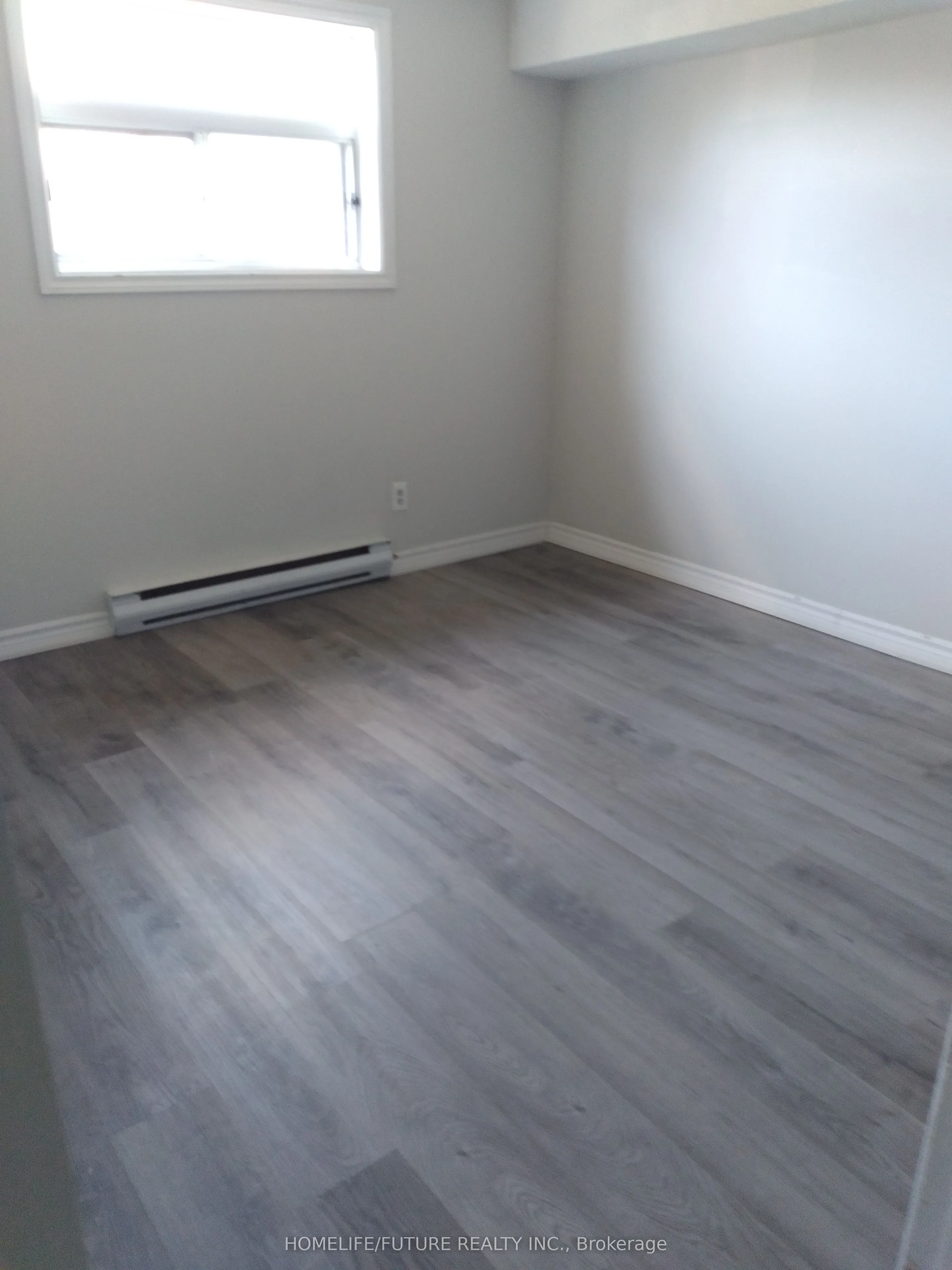 560 Bloor Street E #105