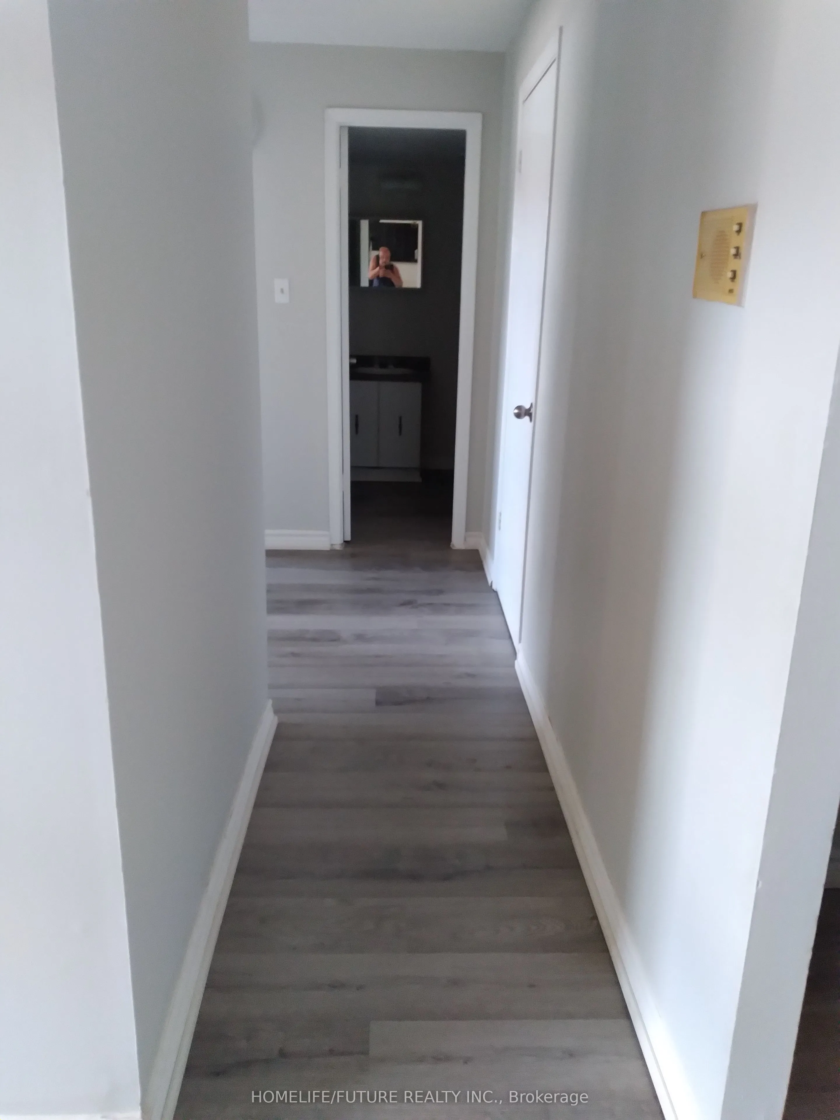 560 Bloor Street E #105