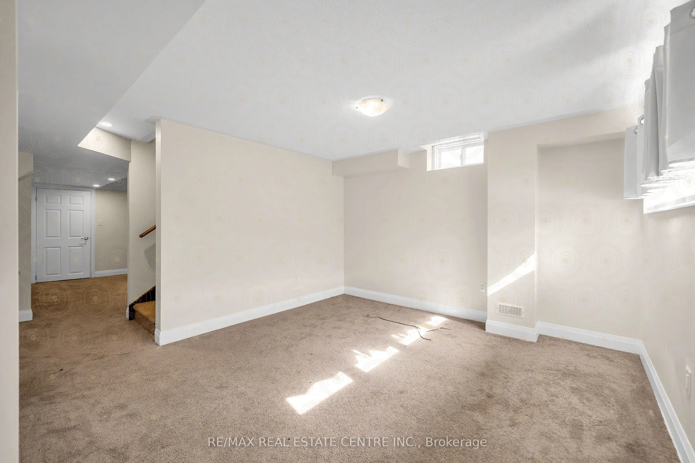 43 Northrop Avenue
