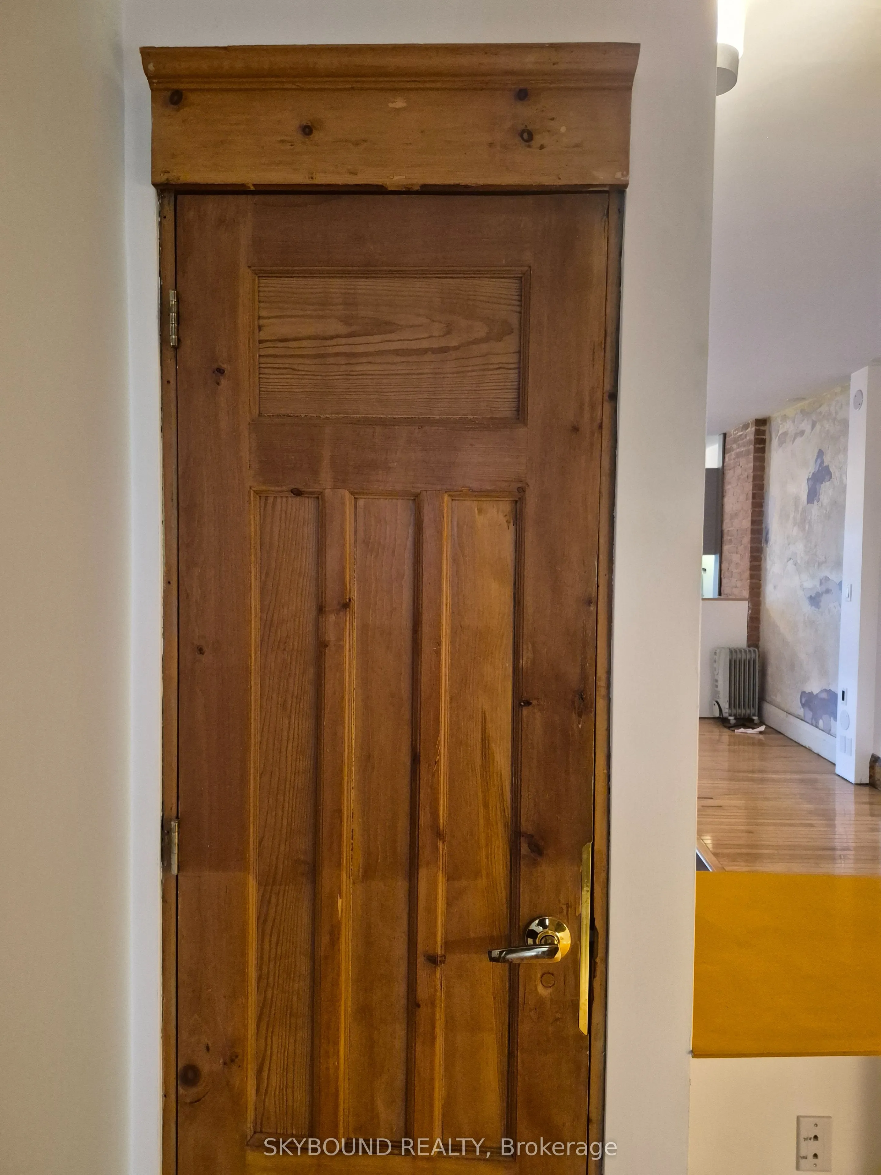 122 Arundel Avenue ## Upper