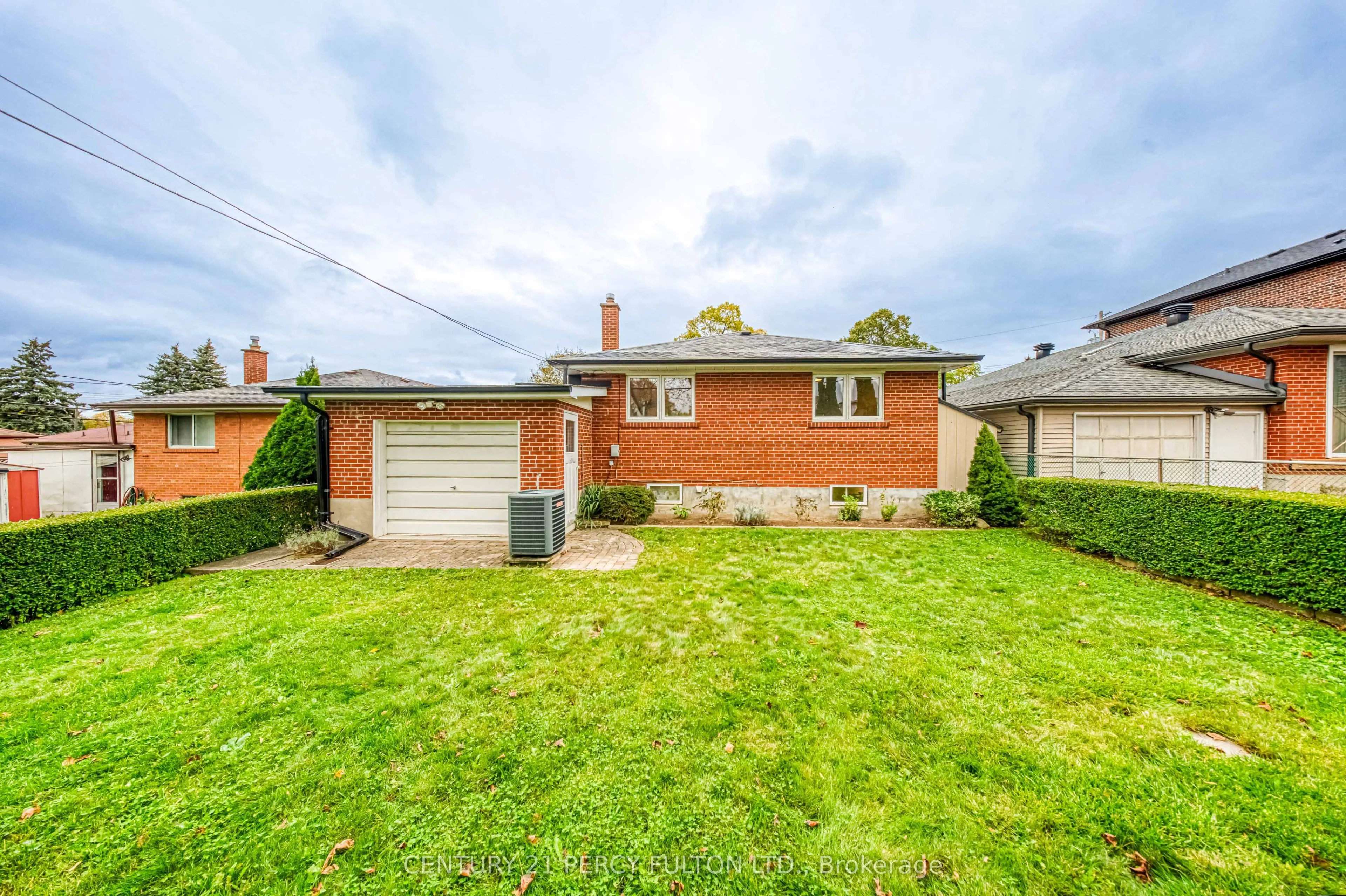 32 Bromton Drive