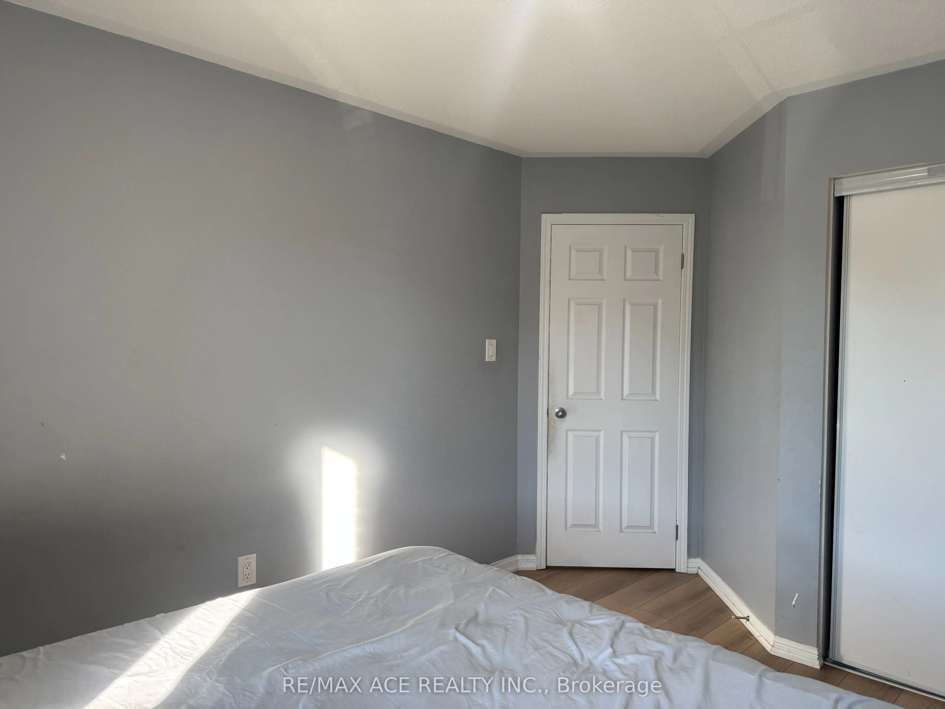 1851 Parkhurst Crescent #Room 1